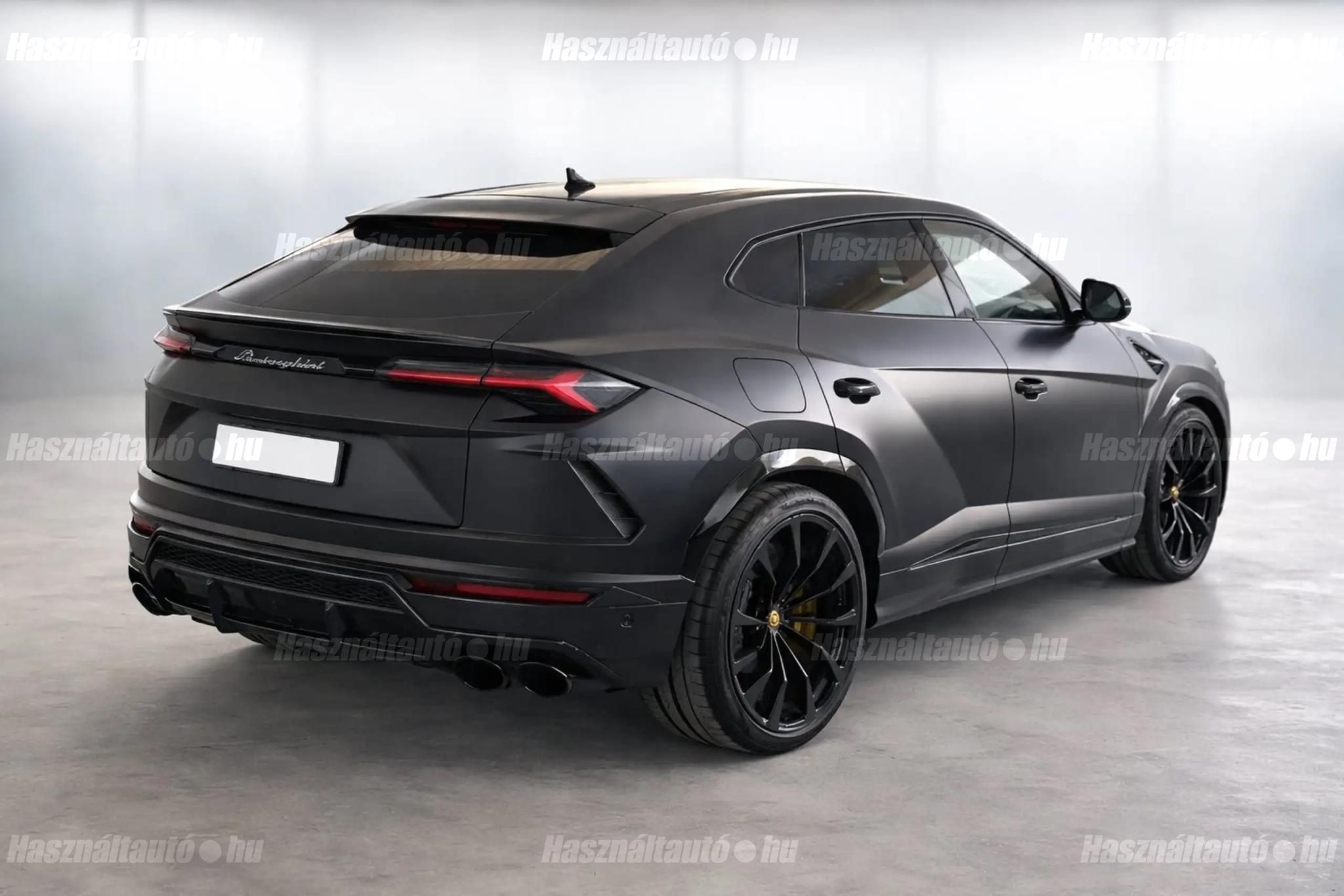LAMBORGHINI URUS 2021/7 - 1