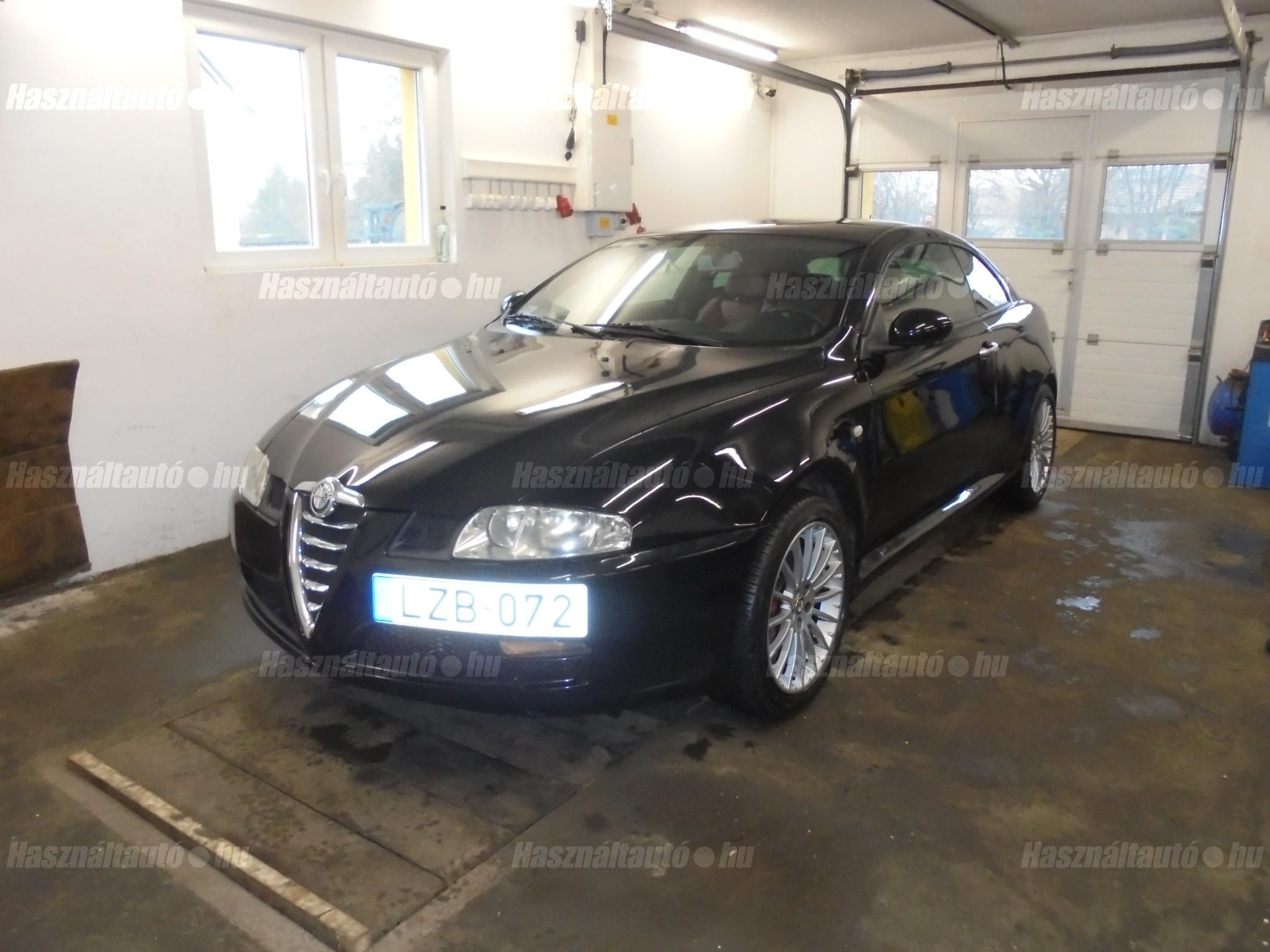 ALFA ROMEO GT 2004 - 1