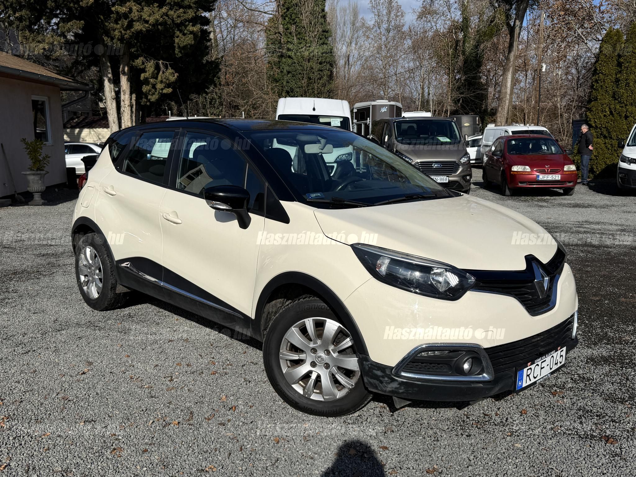 RENAULT CAPTUR 2016/3 - 1