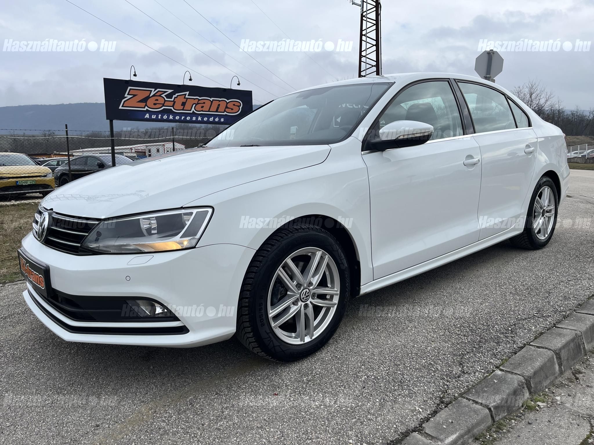 VOLKSWAGEN JETTA VI 2017/6 - 1