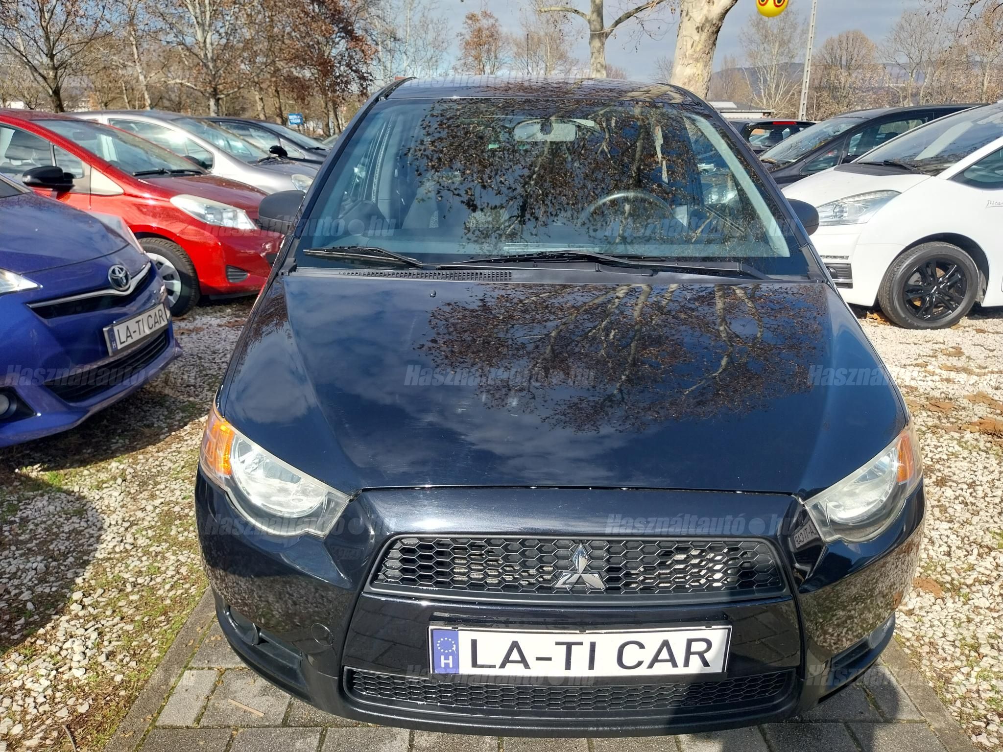 MITSUBISHI COLT 2010/10 - 1