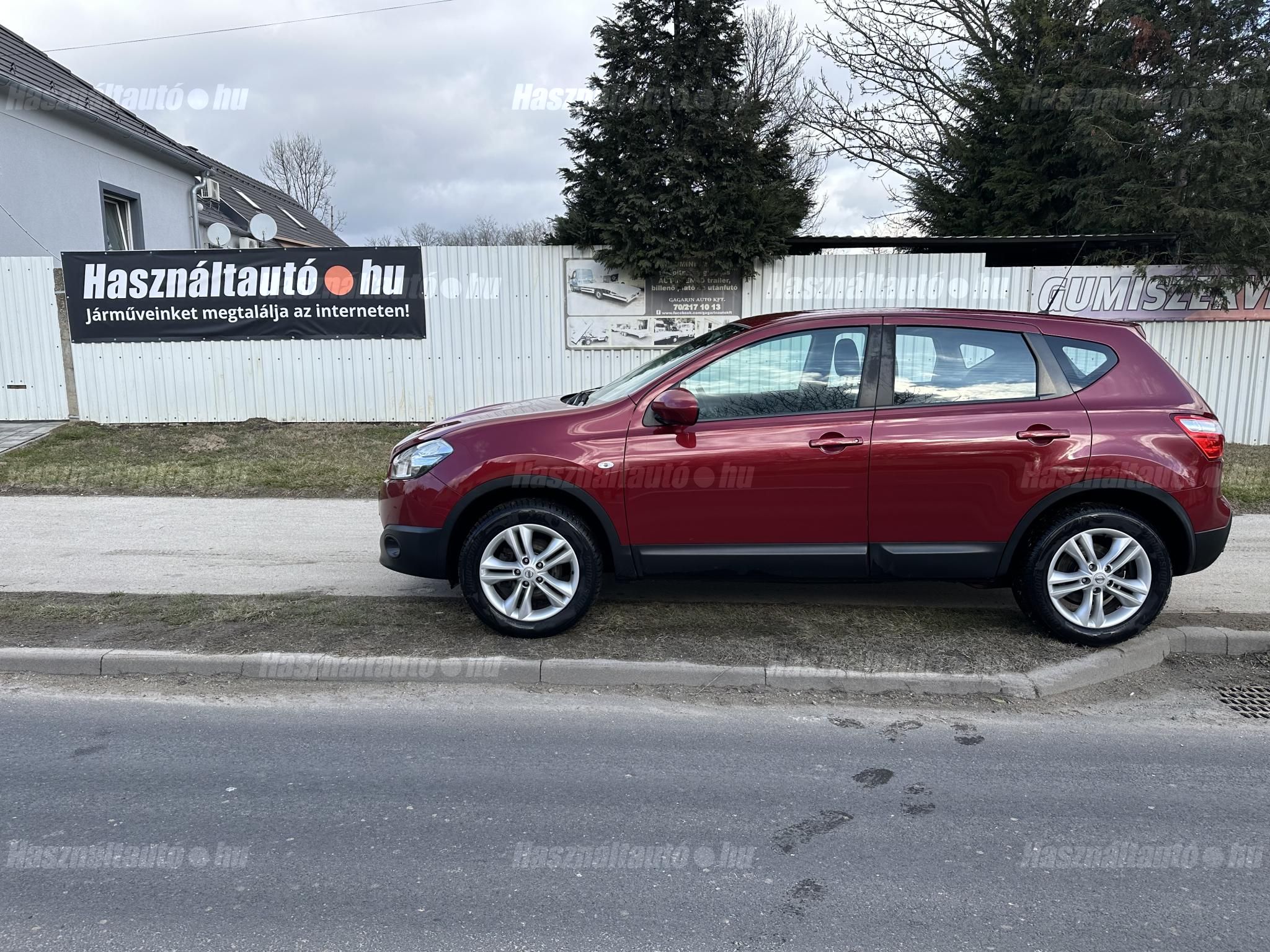 NISSAN QASHQAI 2012/8 - 1