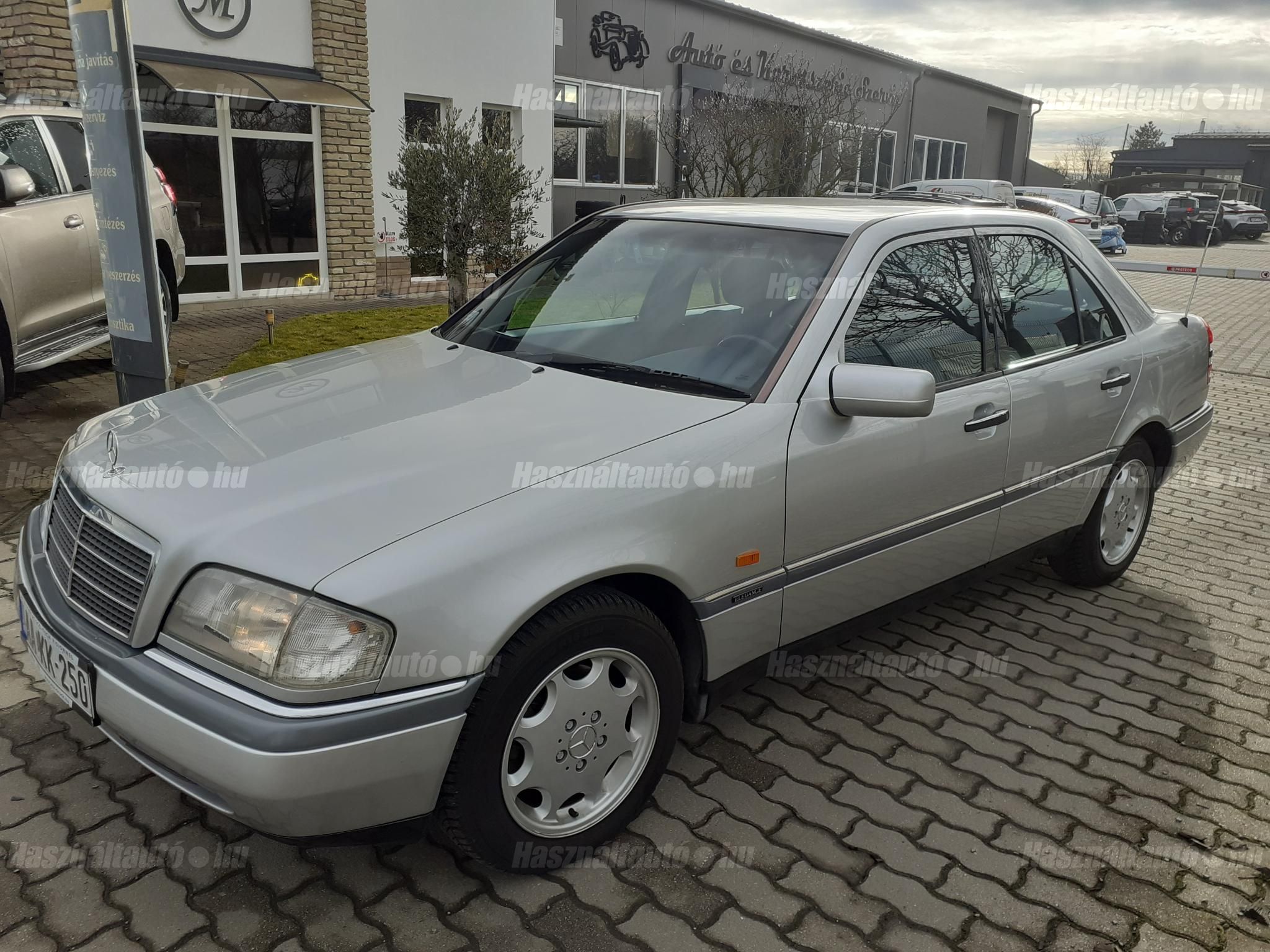 MERCEDES-BENZ C 250 1995/3 - 1