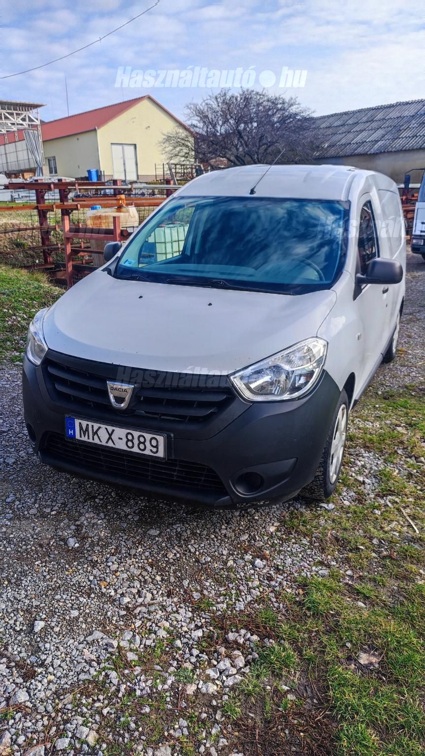 DACIA DOKKER 2013 - 1