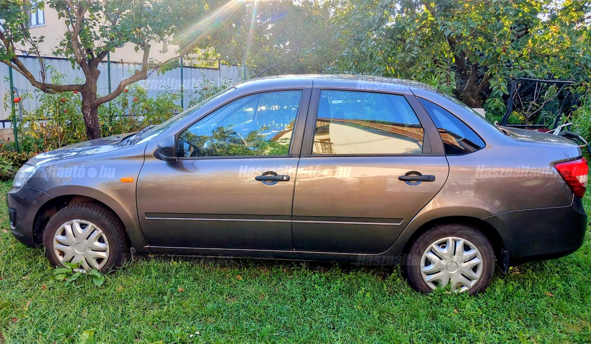 LADA GRANTA 2017/12 - 1