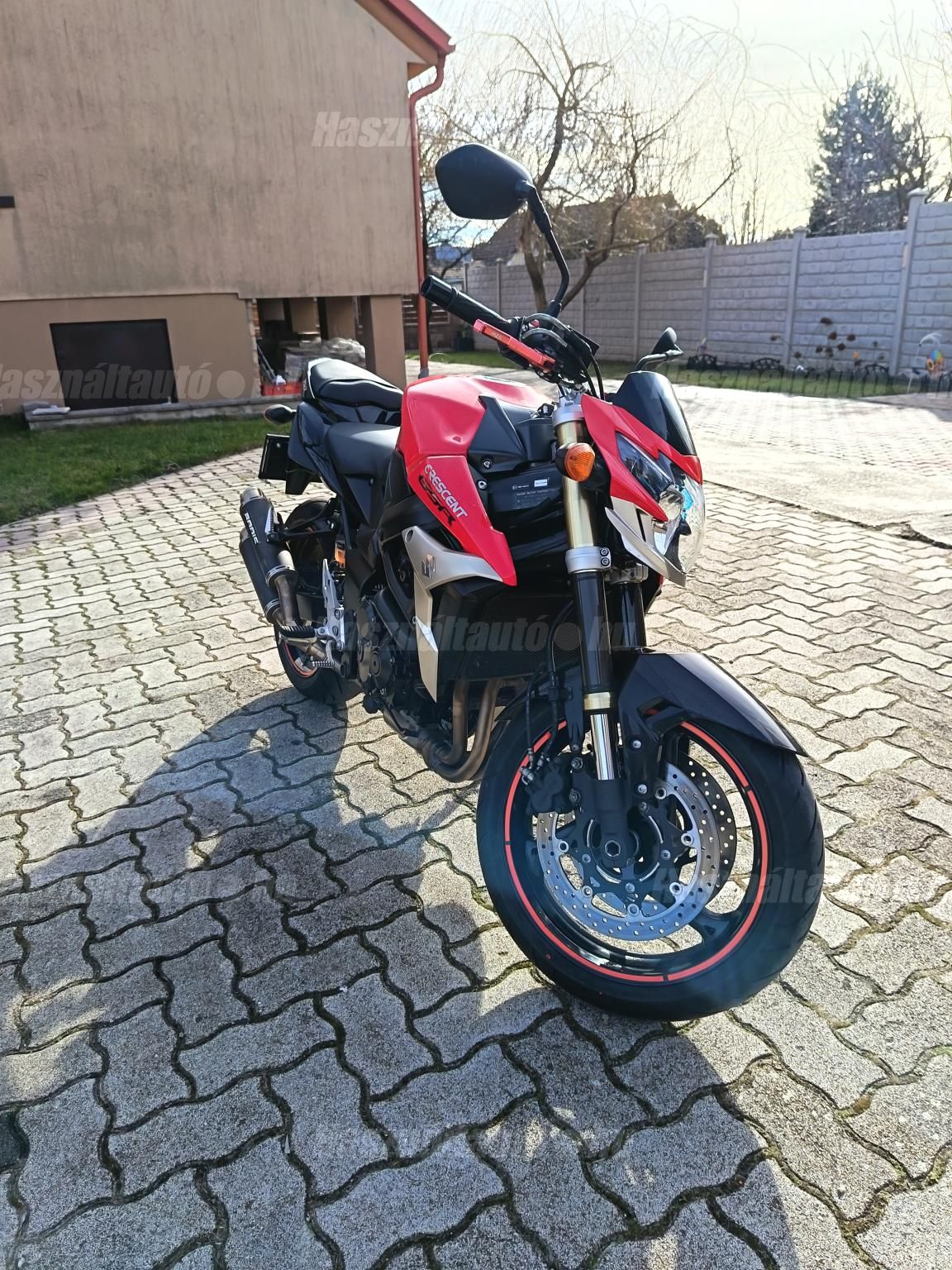 SUZUKI GSR 750 2012/3 - 1