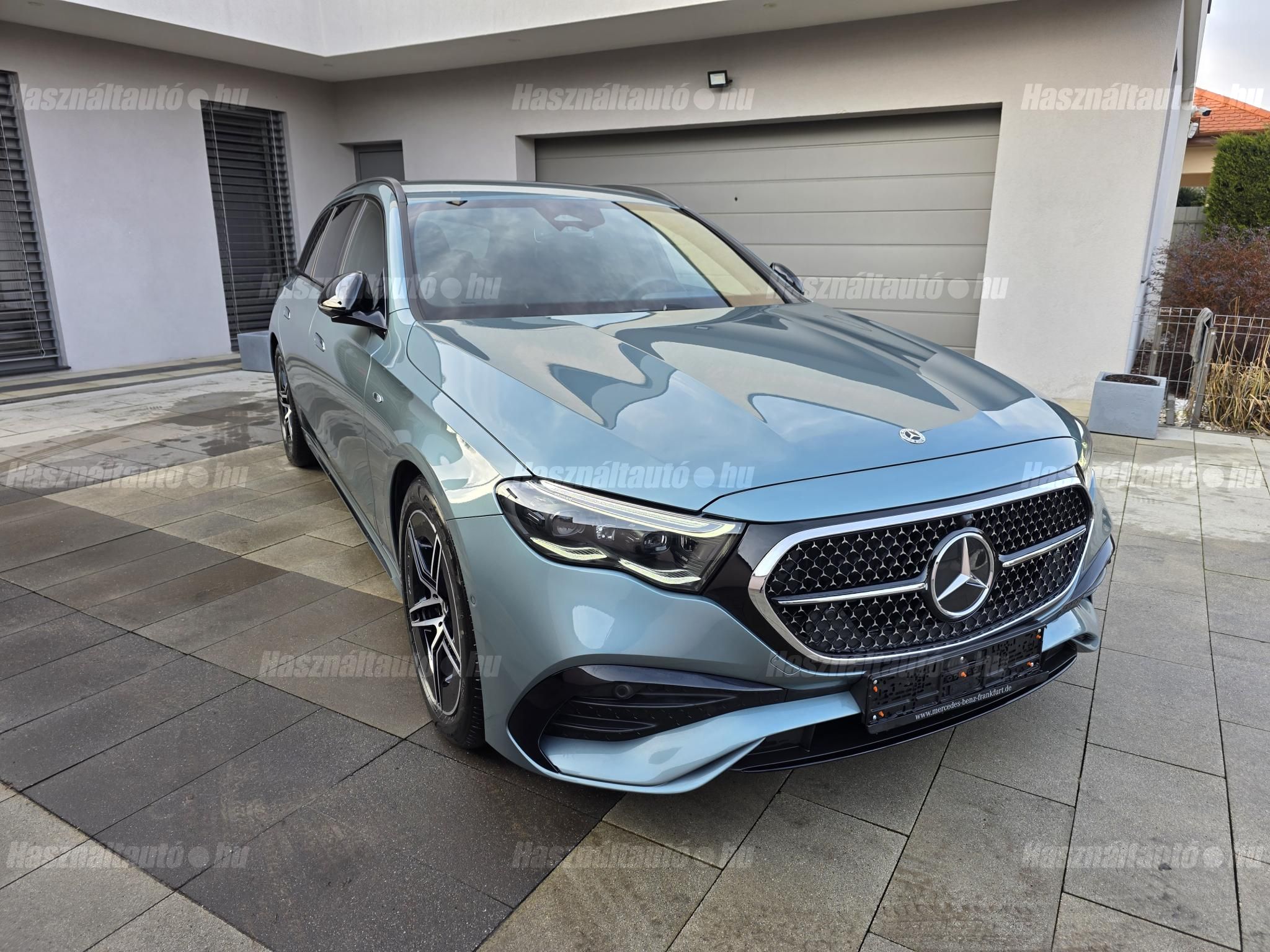 MERCEDES-BENZ E 300 2025/1 - 1