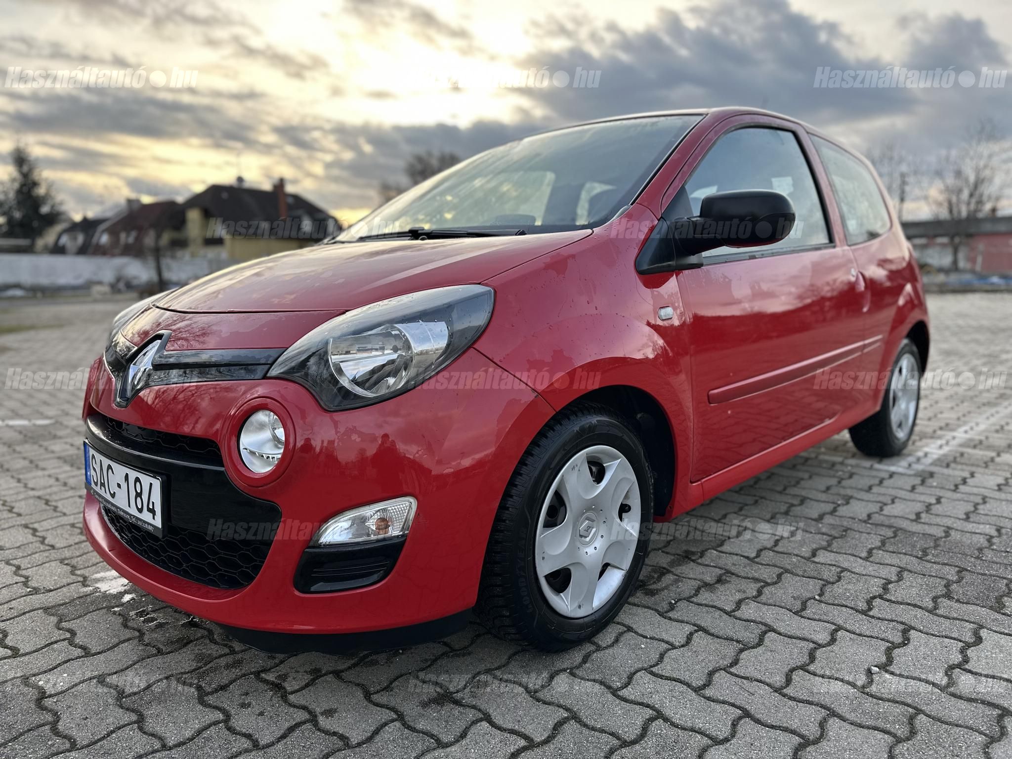 RENAULT TWINGO 2012/3 - 1