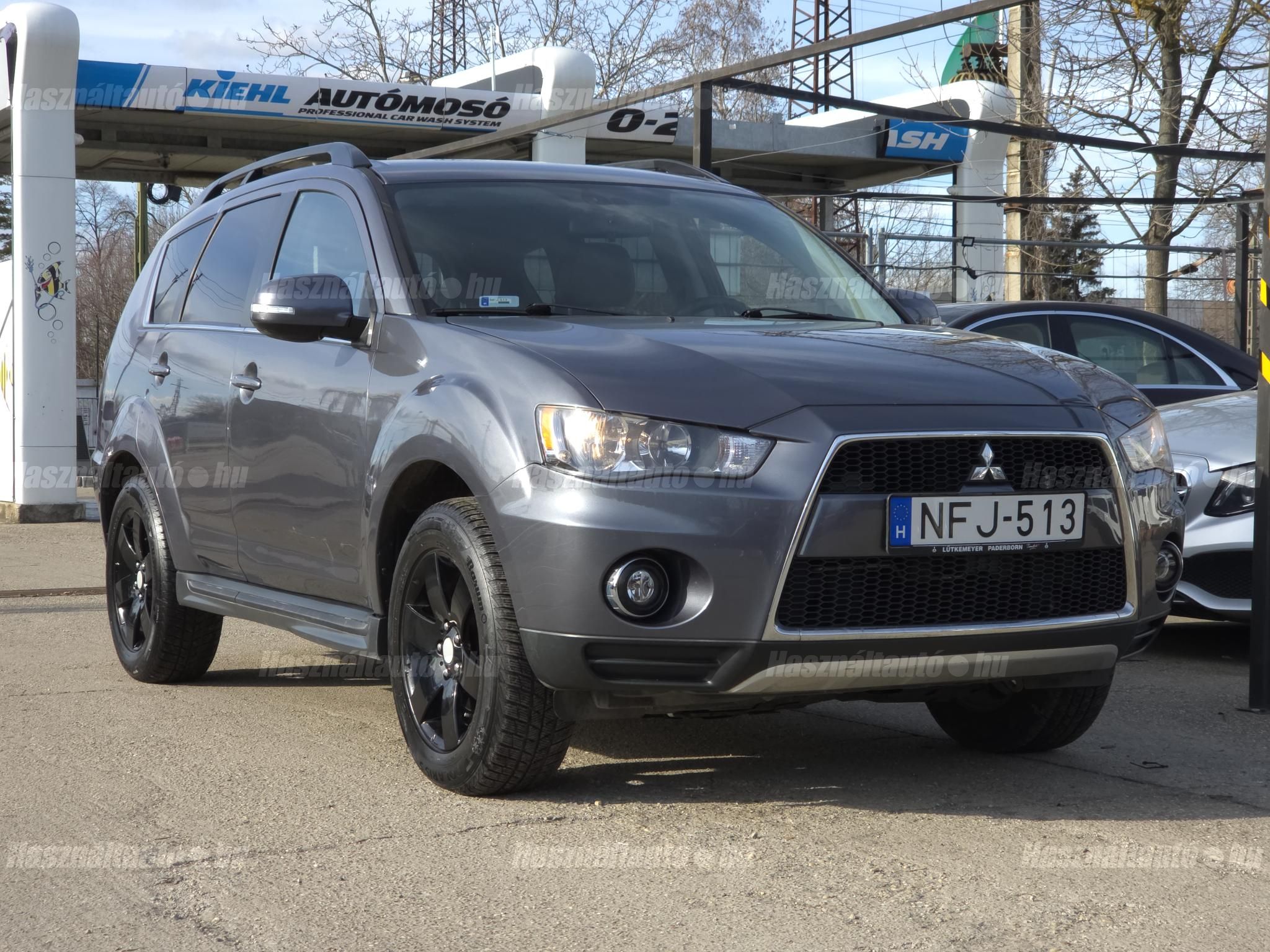 MITSUBISHI OUTLANDER 2011/8 - 1