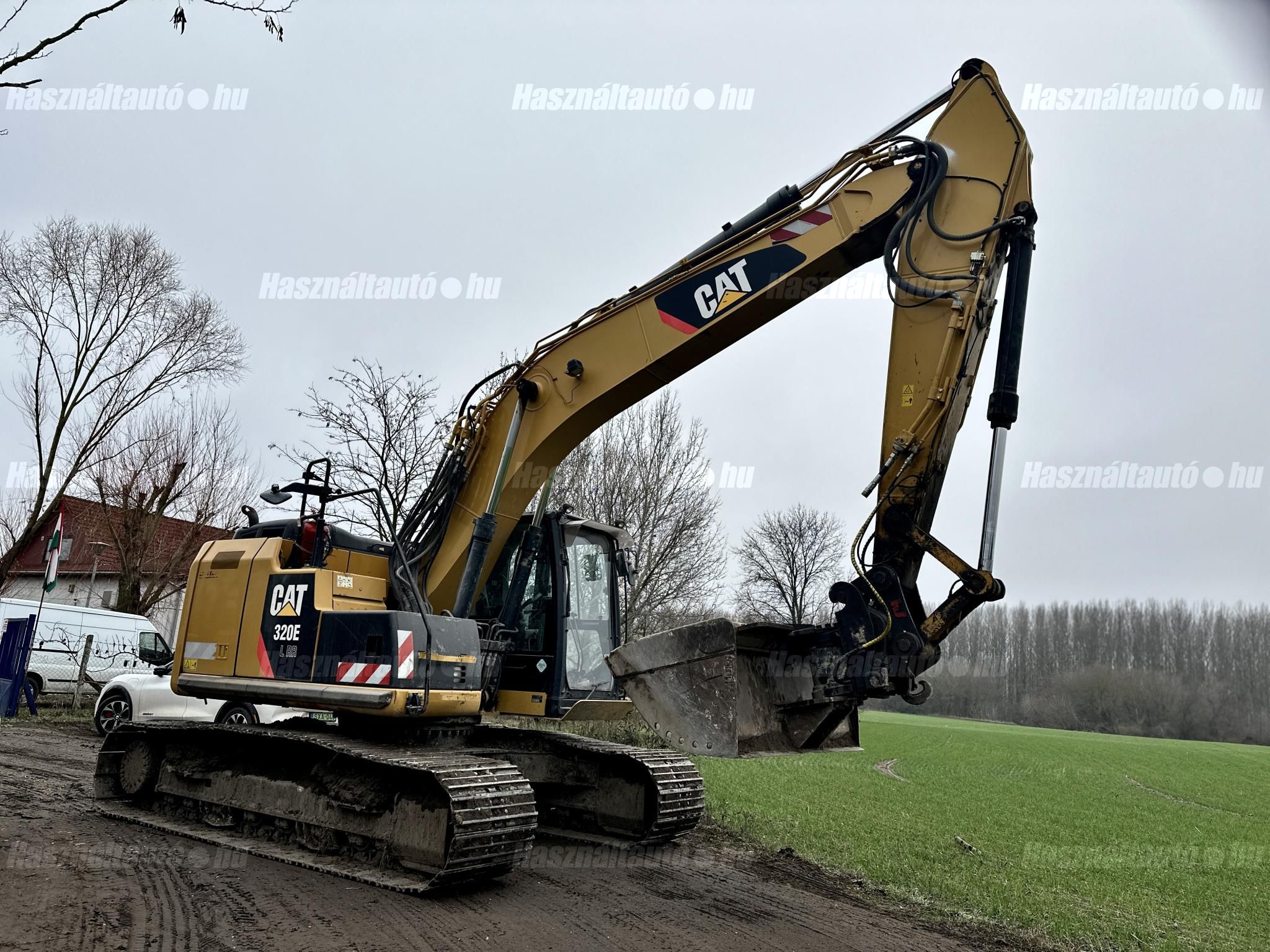 JCB 2013/12 - 1