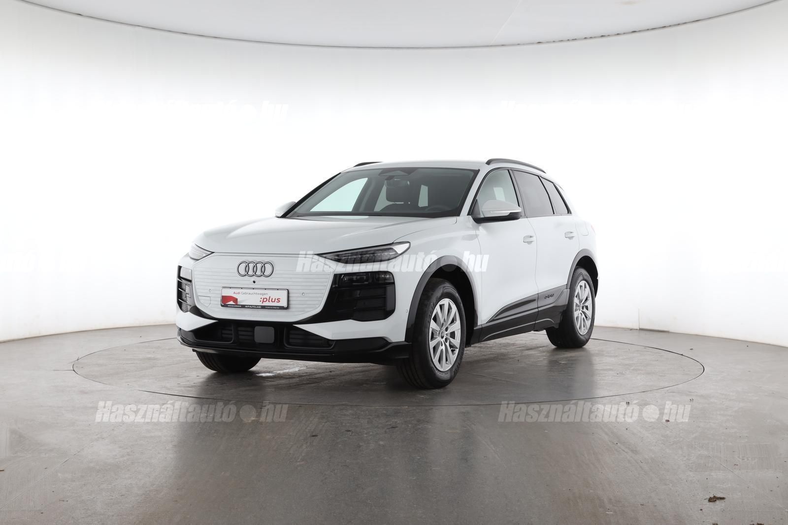 AUDI Q6 2025 - 1