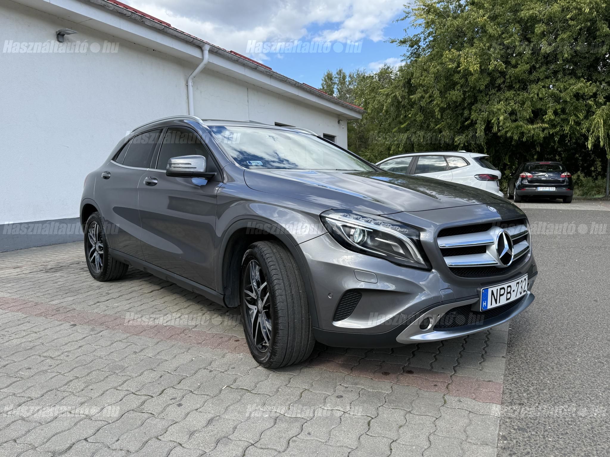 MERCEDES-BENZ GLA 220 2016/7 - 1
