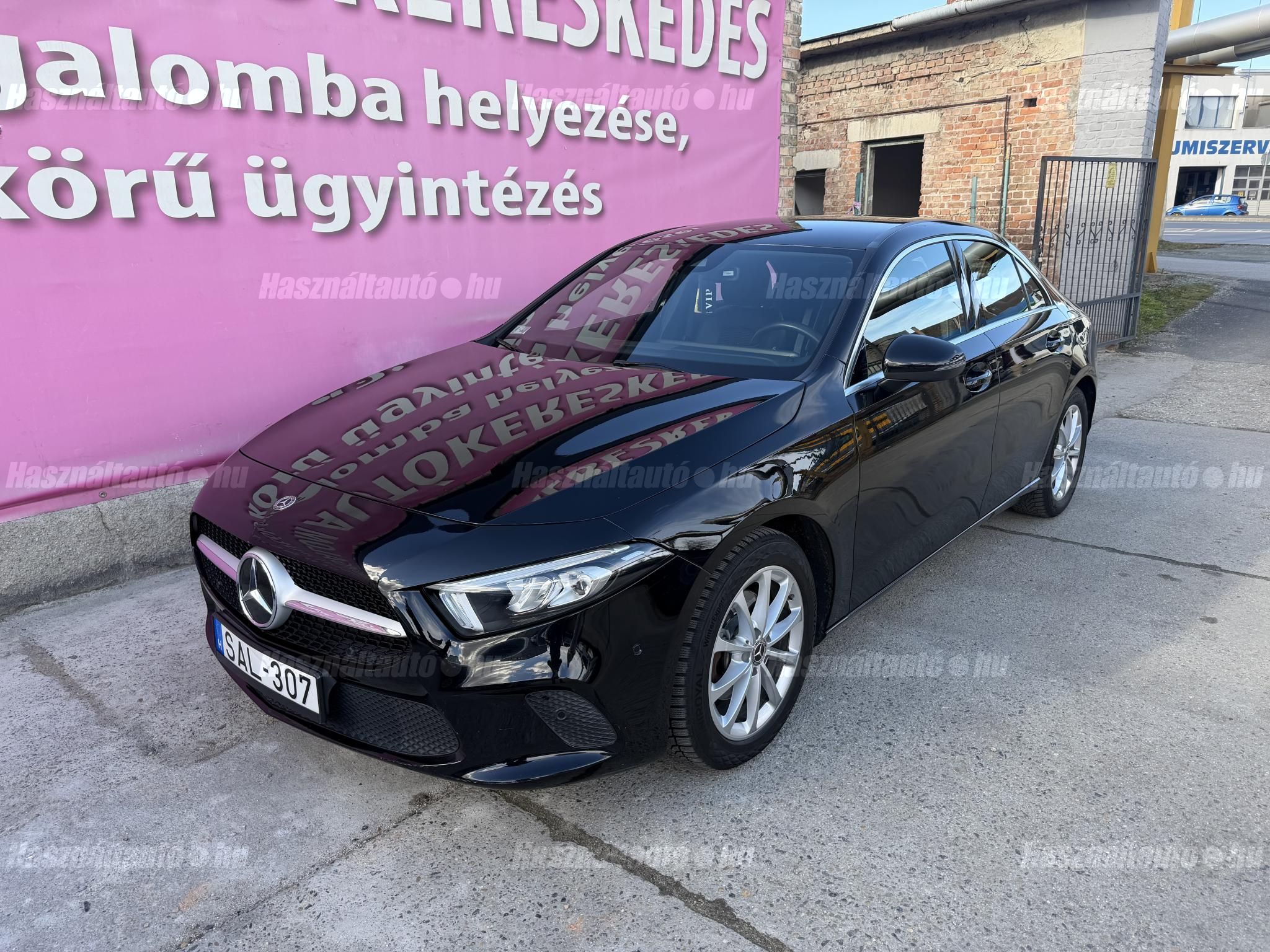 MERCEDES-BENZ A 200 2019/11 - 1
