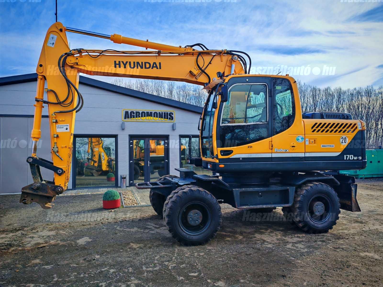HYUNDAI 2012/6 - 1