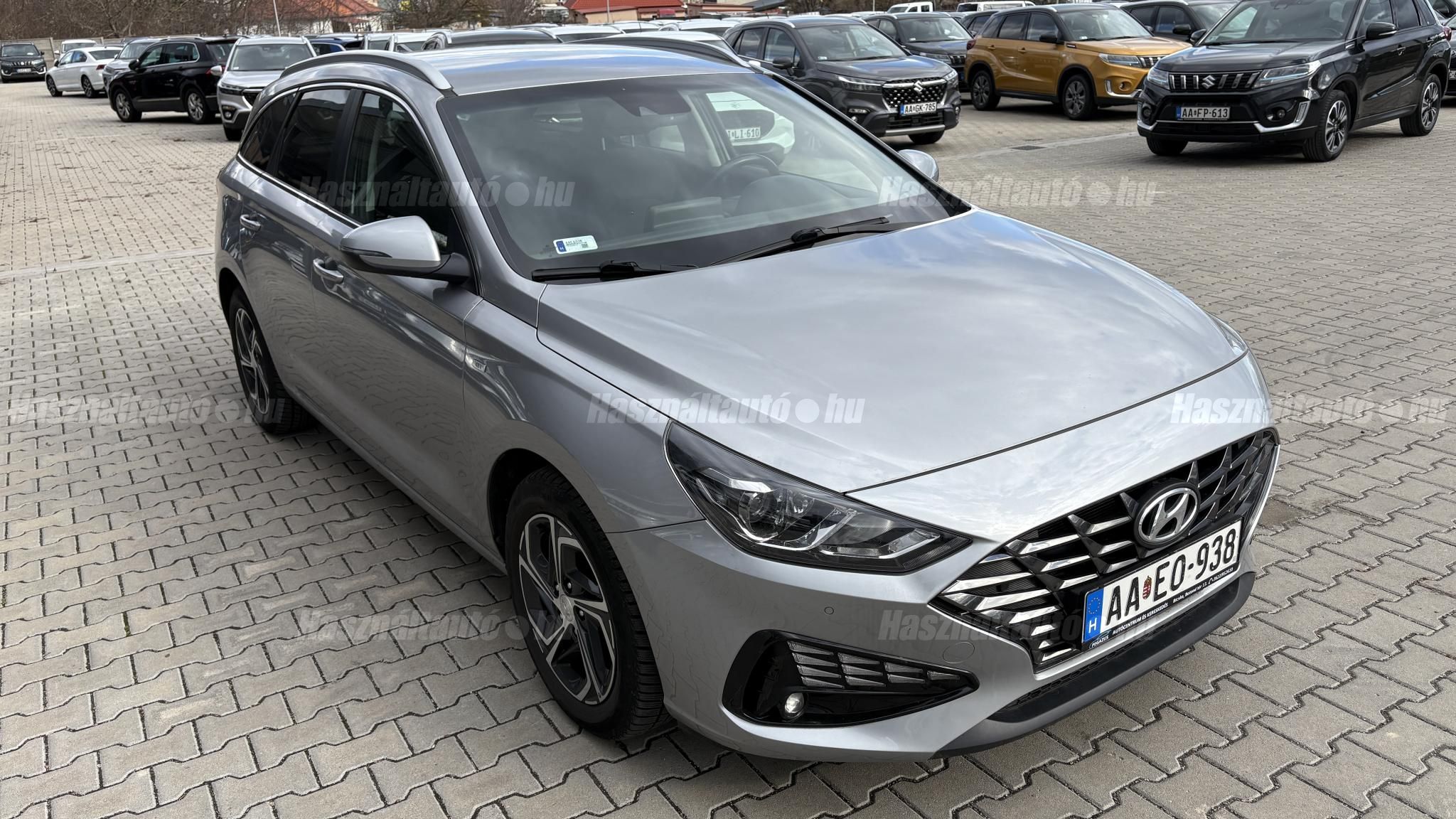 HYUNDAI I30 2022/10 - 1