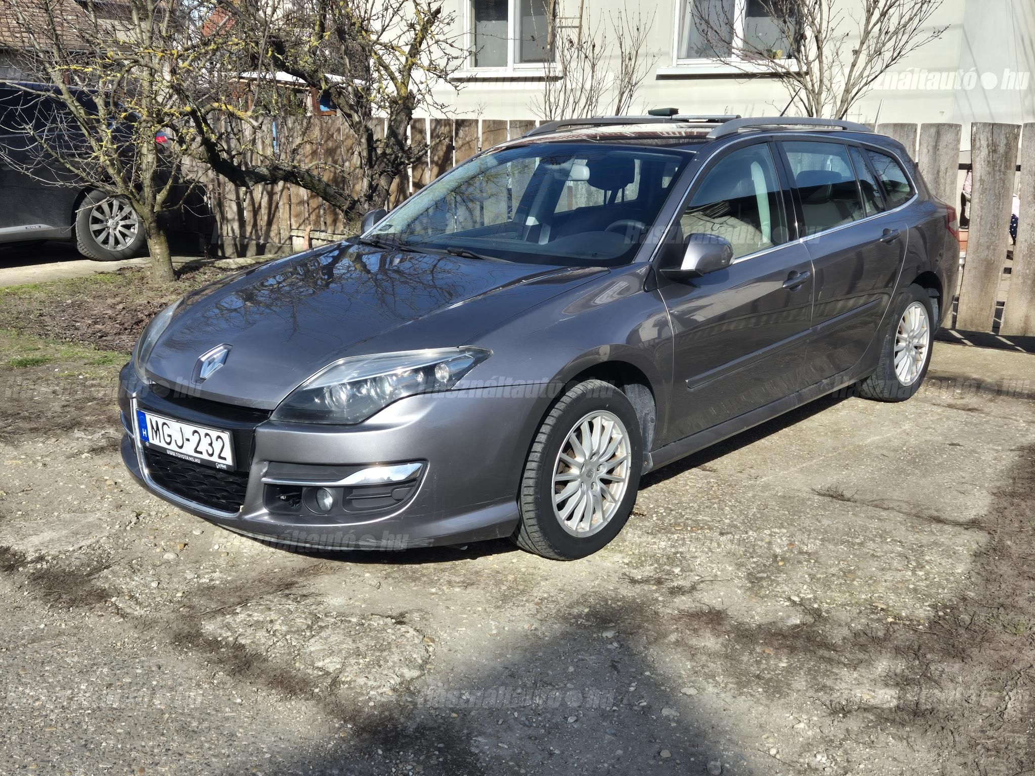 RENAULT LAGUNA 2011 - 1