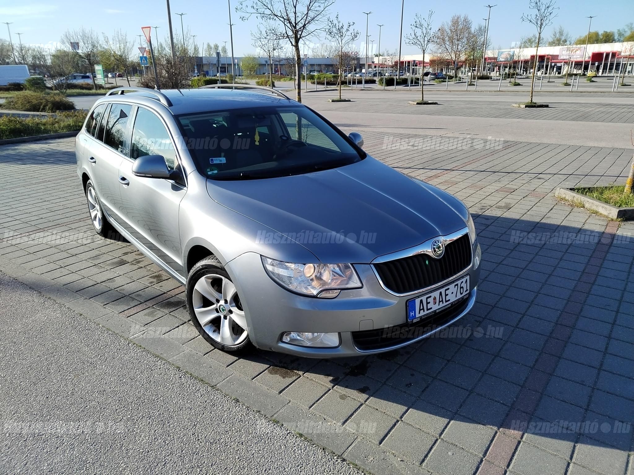 SKODA SUPERB 2012/7 - 1