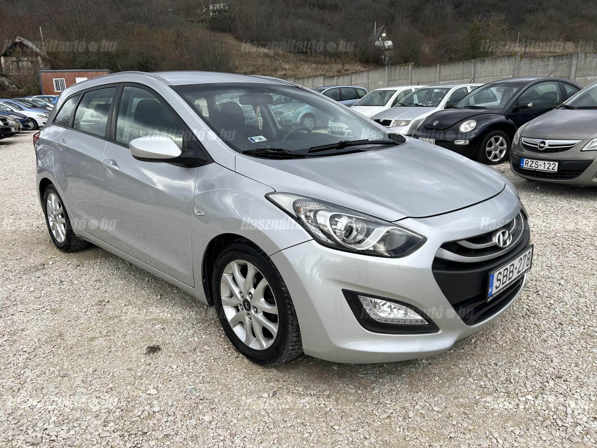HYUNDAI I30 2013/1 - 1