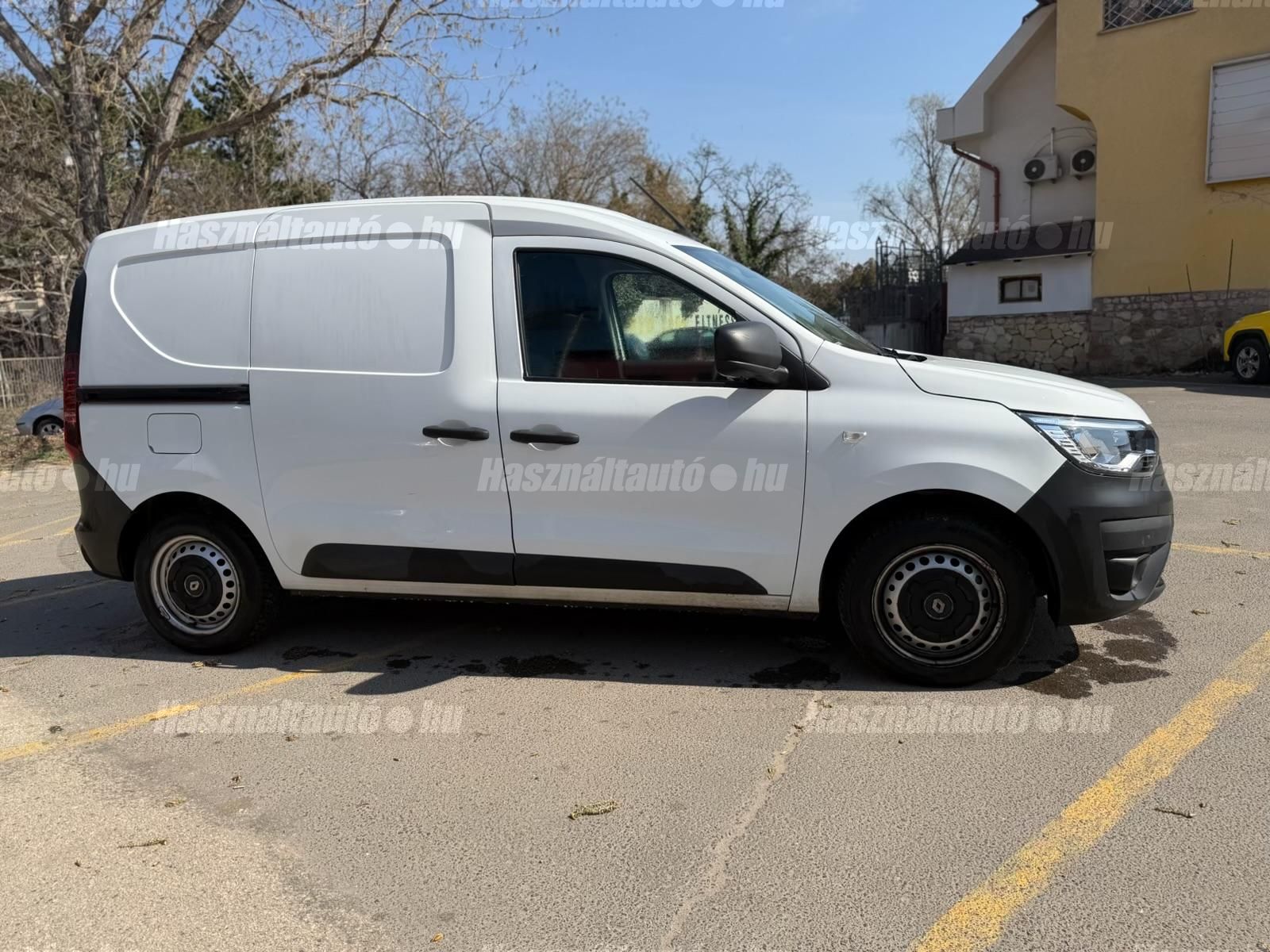RENAULT EXPRESS 2022/6 - 1