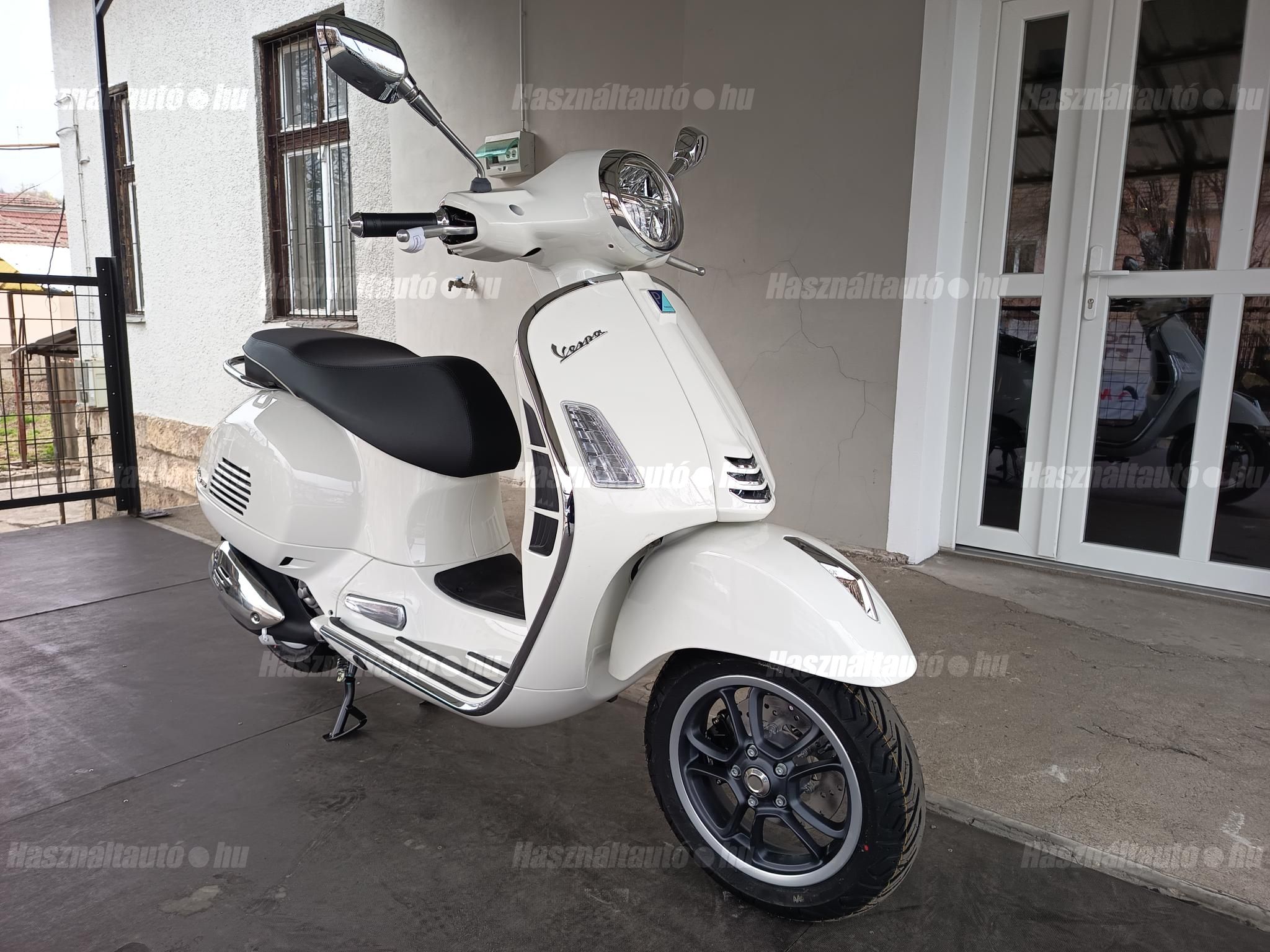 VESPA GTS 2025/12 - 1