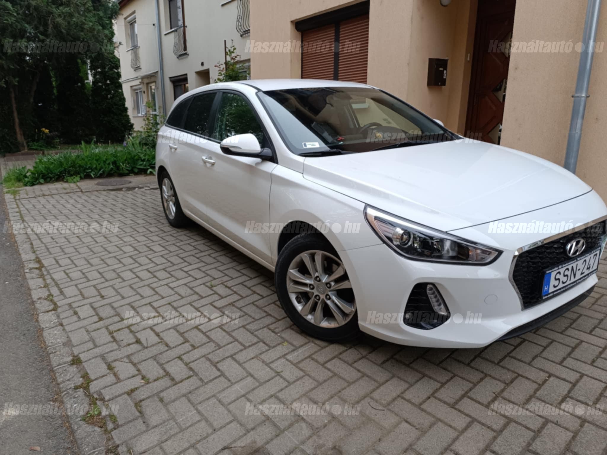 HYUNDAI I30 2017/9 - 1