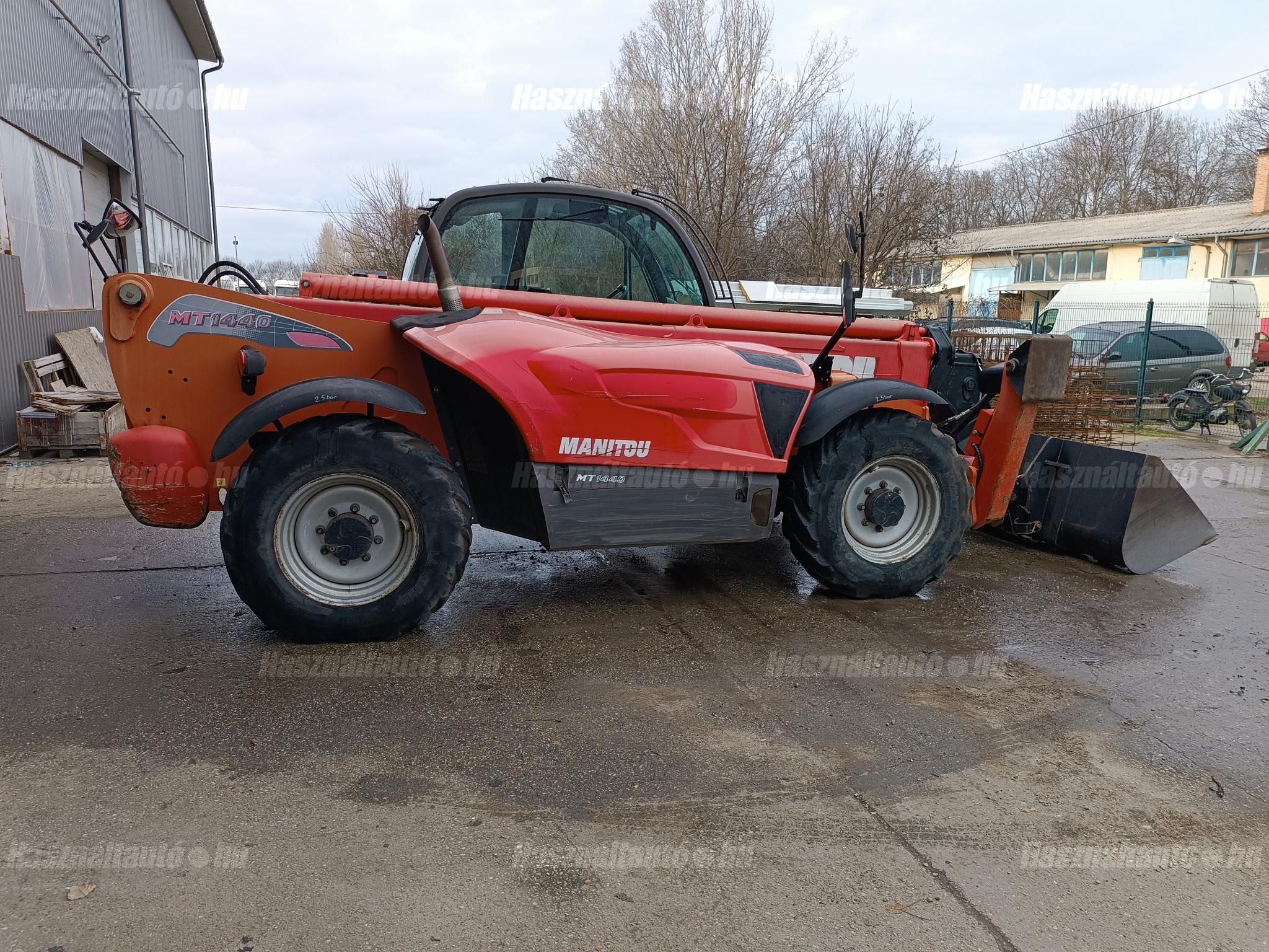 MANITOU 2013 - 1
