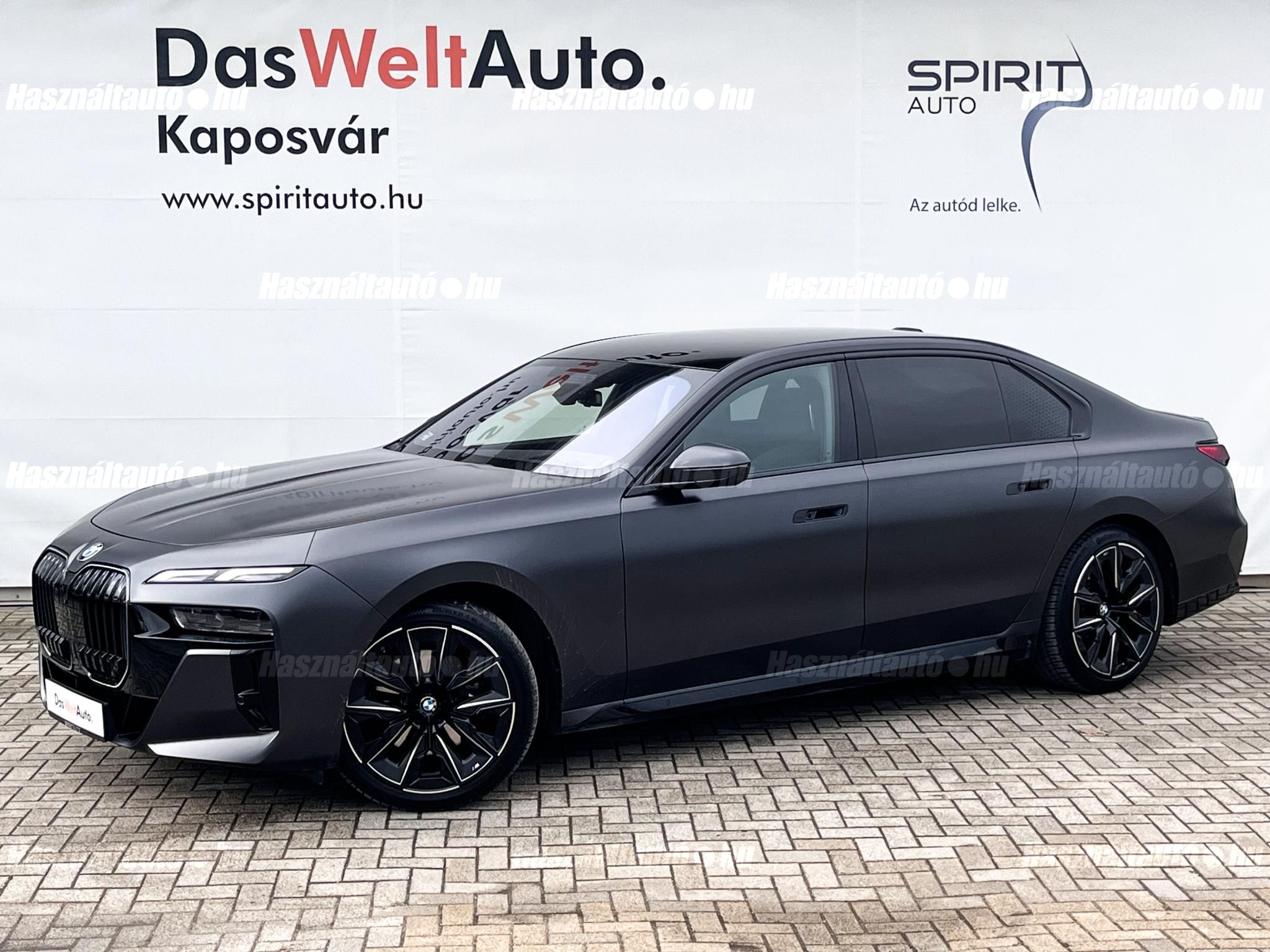 BMW 740 2025/11 - 1