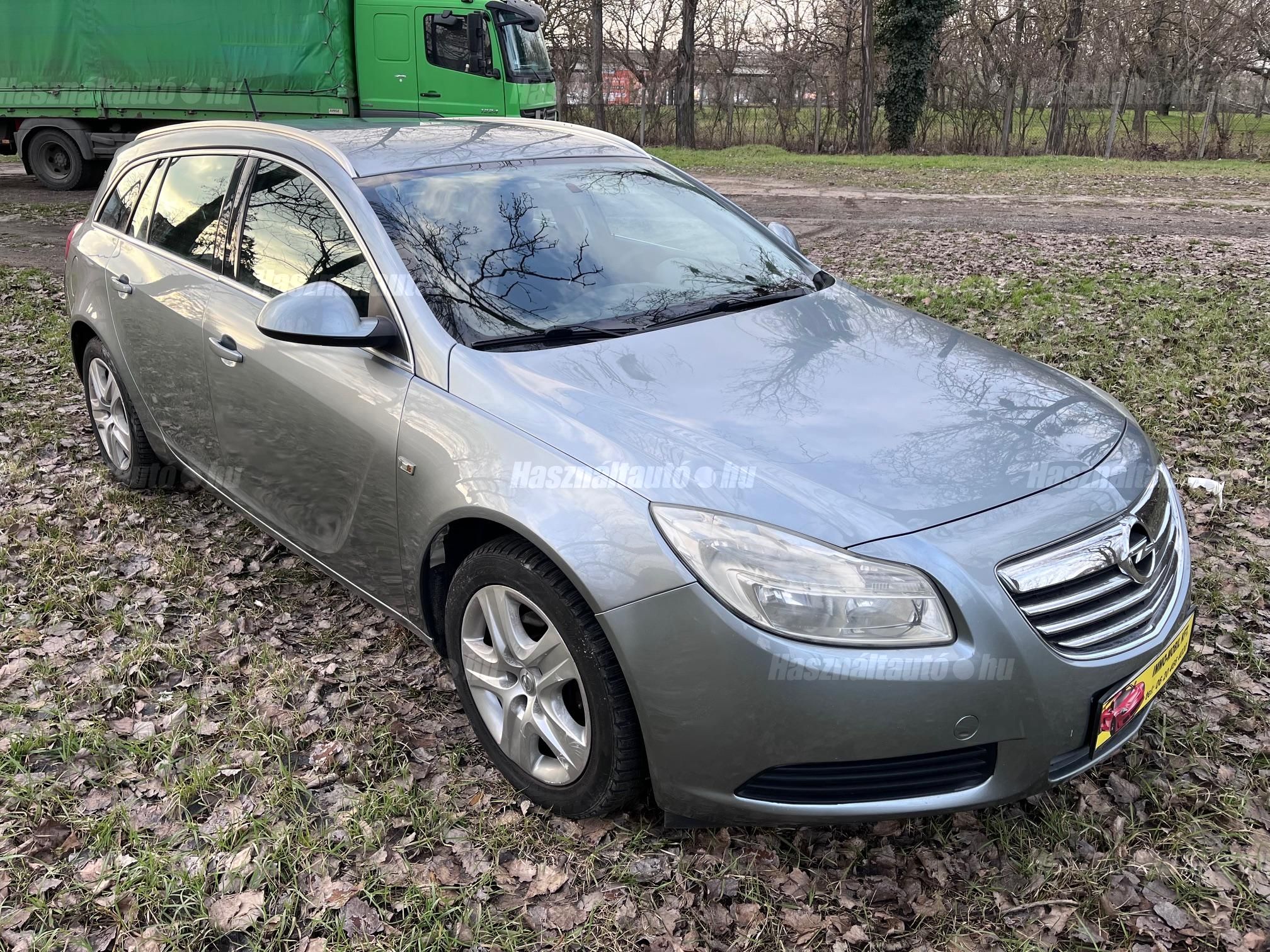OPEL INSIGNIA 2011/6 - 1