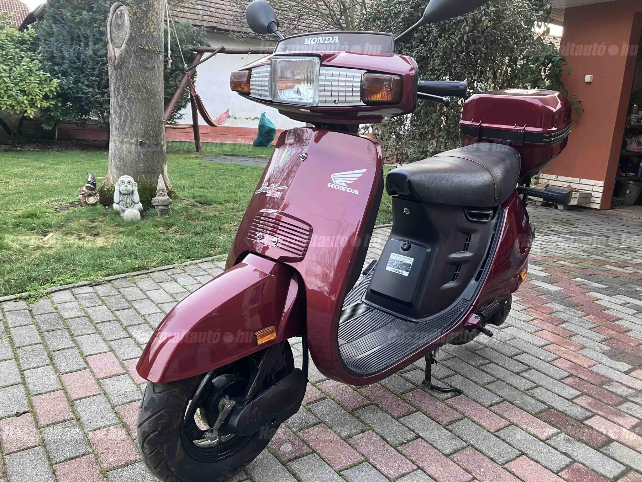 HONDA NH 50 LEAD 1984/10 - 1