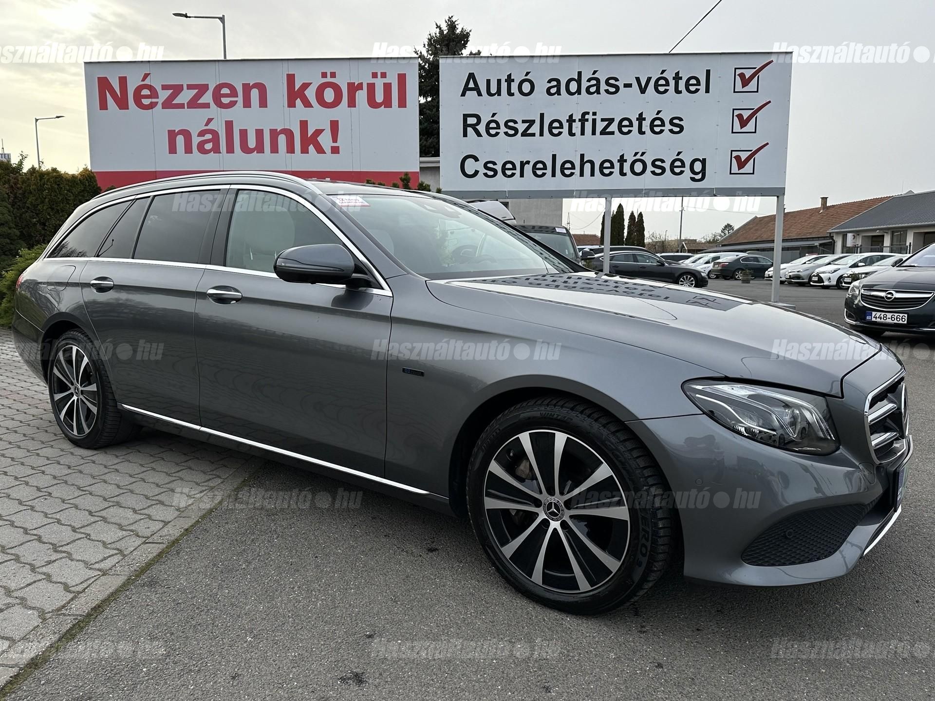 MERCEDES-BENZ E 300 2019/9 - 1