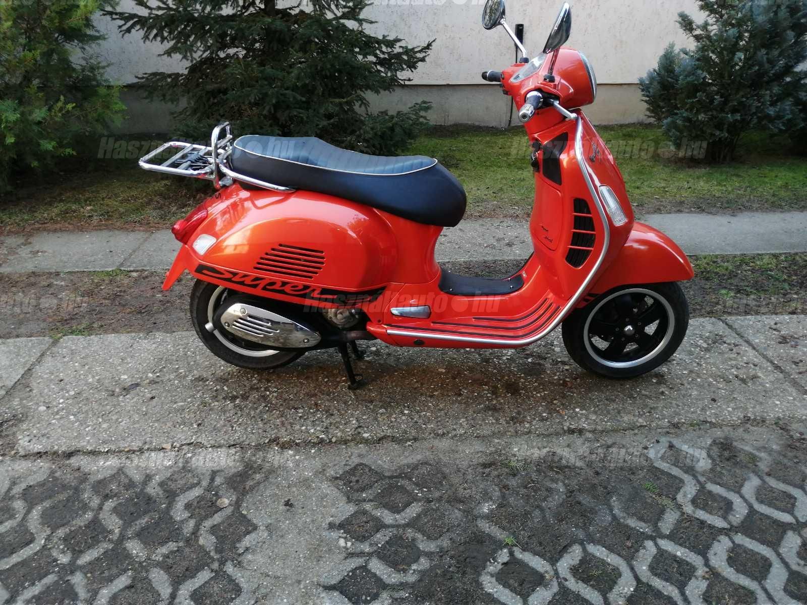 VESPA GTS 2013 - 1
