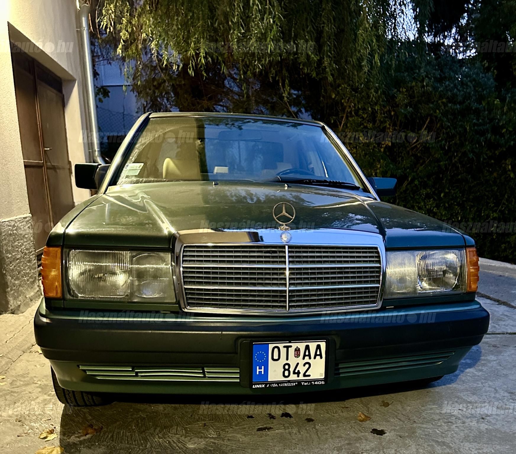 MERCEDES-BENZ 190 1993/1 - 1