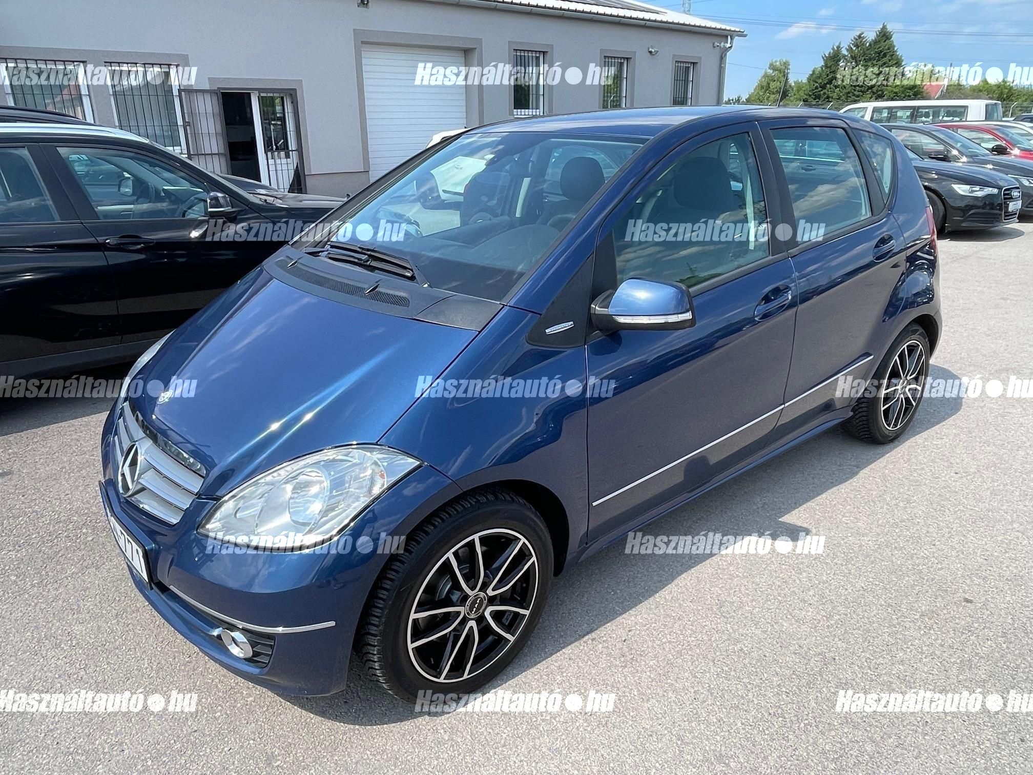 MERCEDES-BENZ A 200 2010/4 - 1