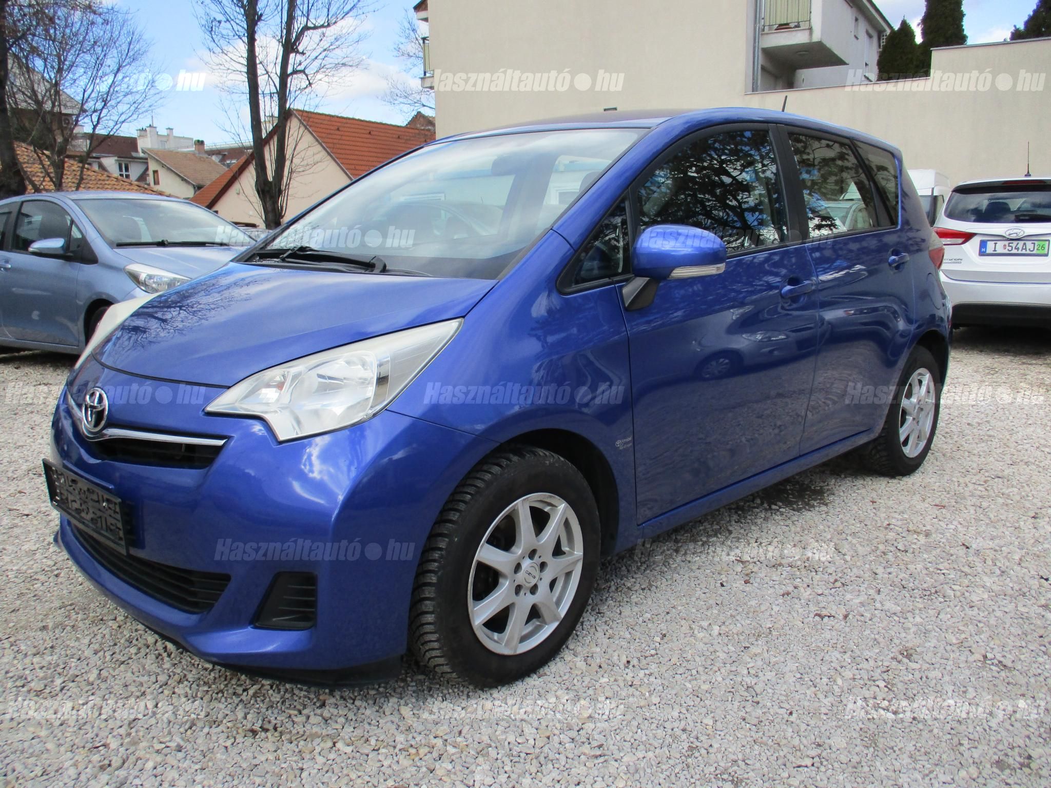 TOYOTA VERSO-S 2011/8 - 1