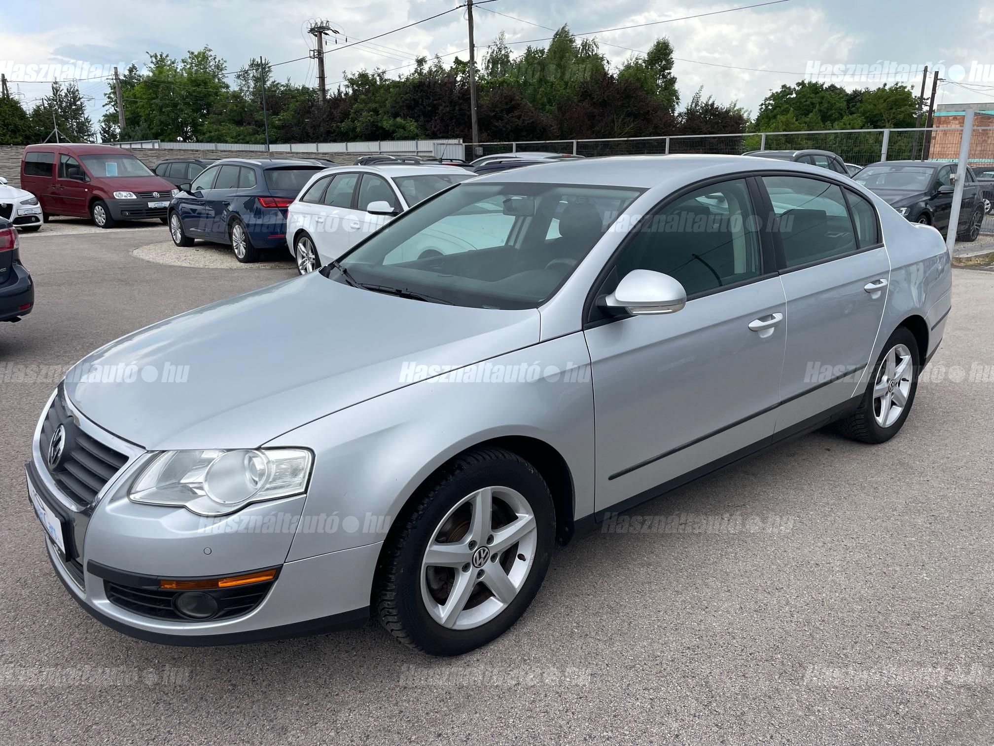 VOLKSWAGEN PASSAT VI 2009/8 - 1