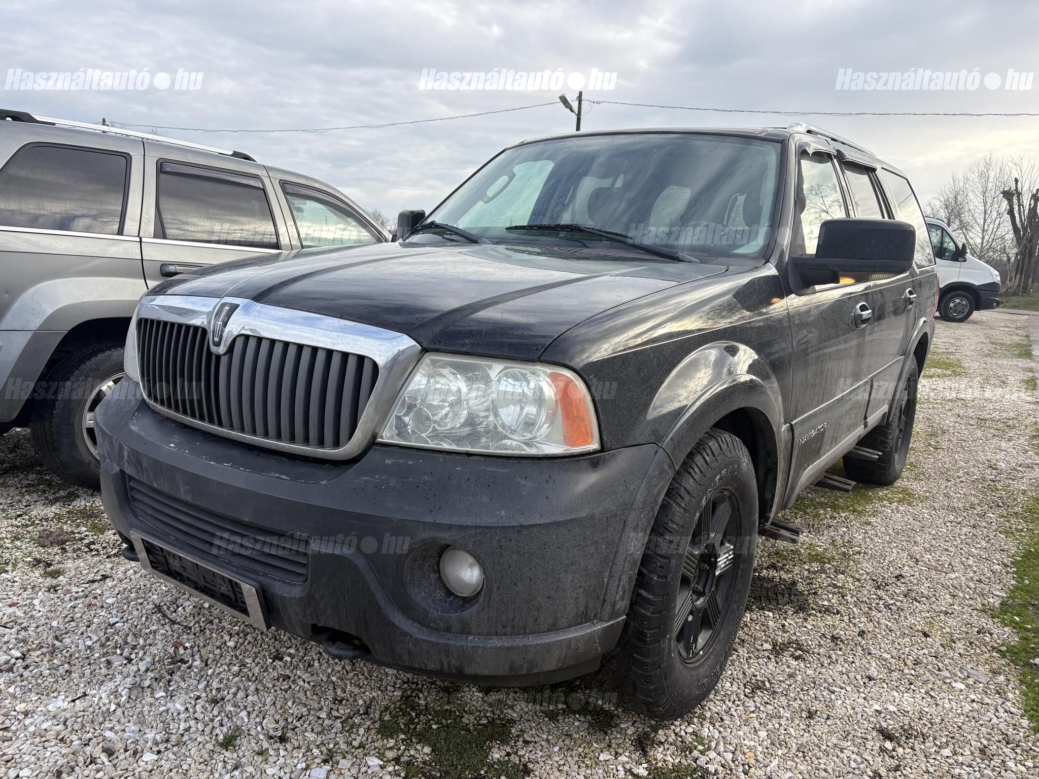 LINCOLN NAVIGATOR 2003 - 1
