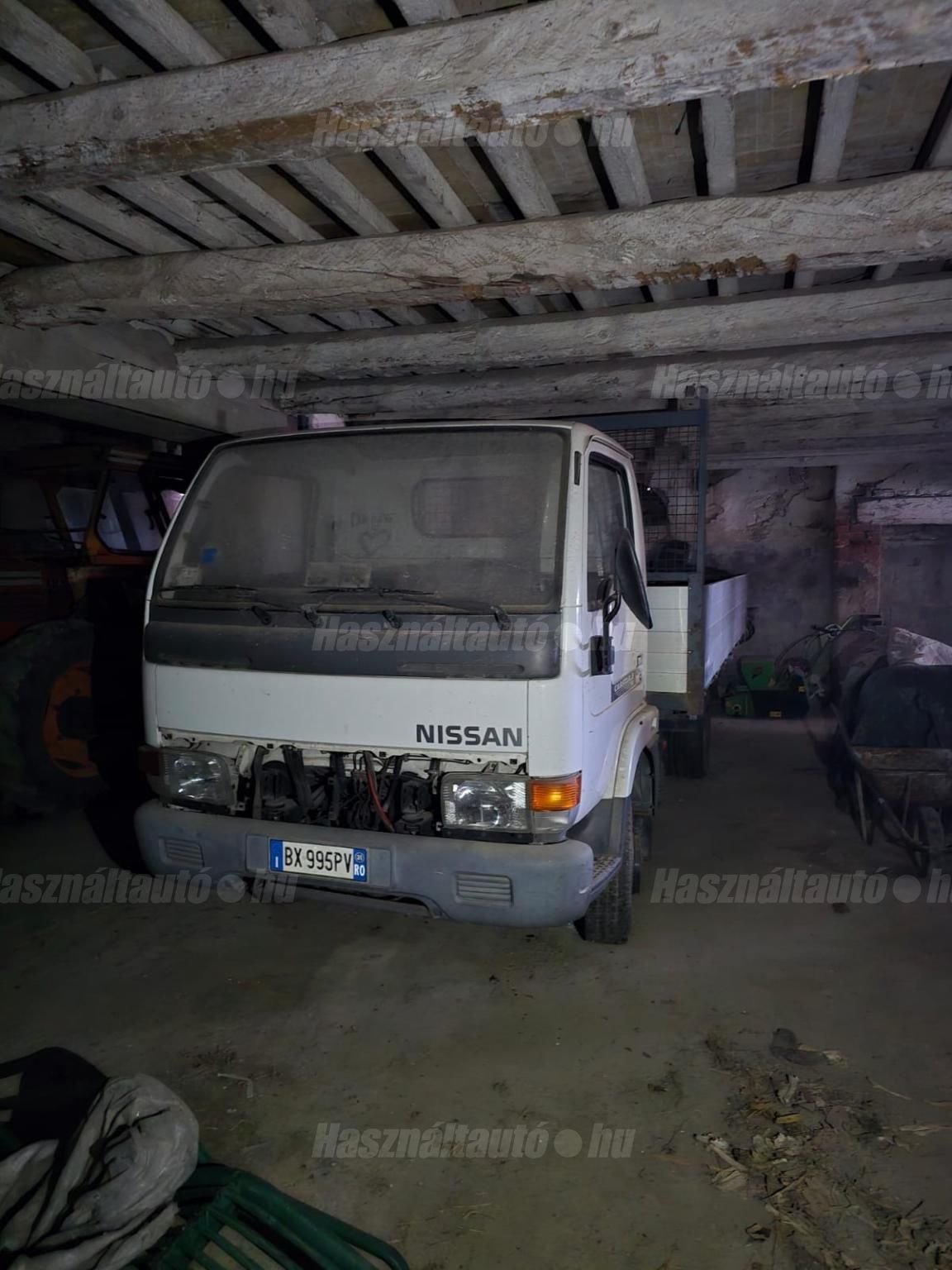 NISSAN CABSTAR 2001/4 - 1