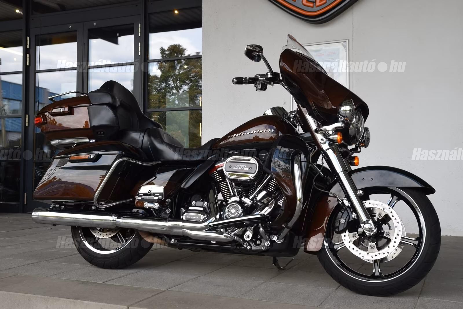 HARLEY-DAVIDSON ULTRA LIMITED 2021/3 - 1