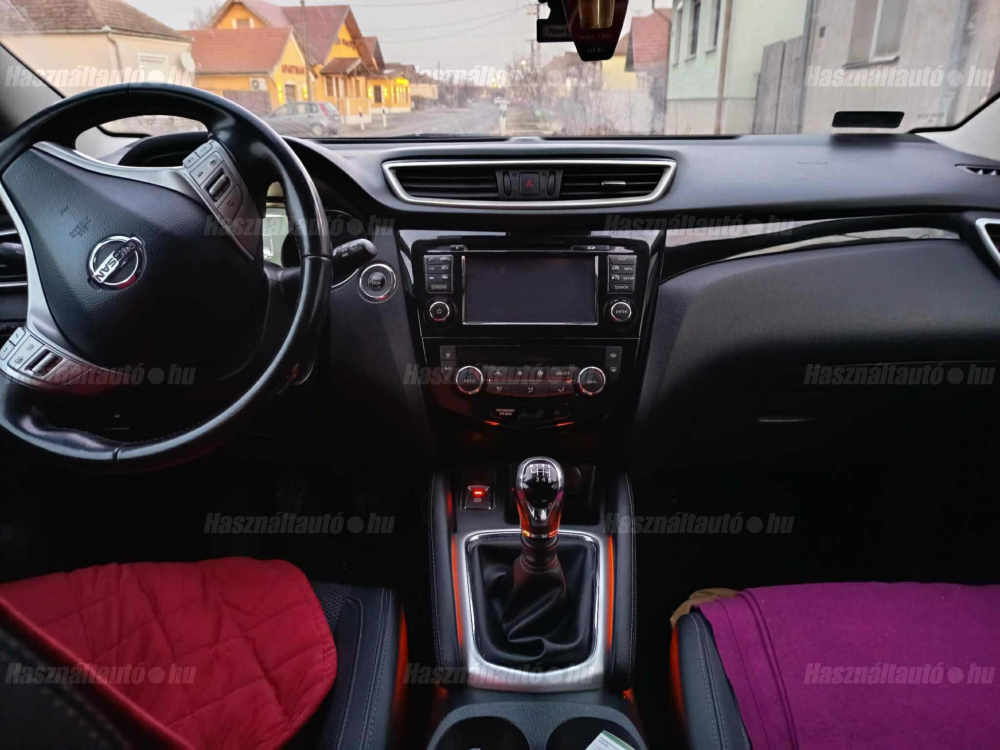 NISSAN QASHQAI 2015/10 - 1