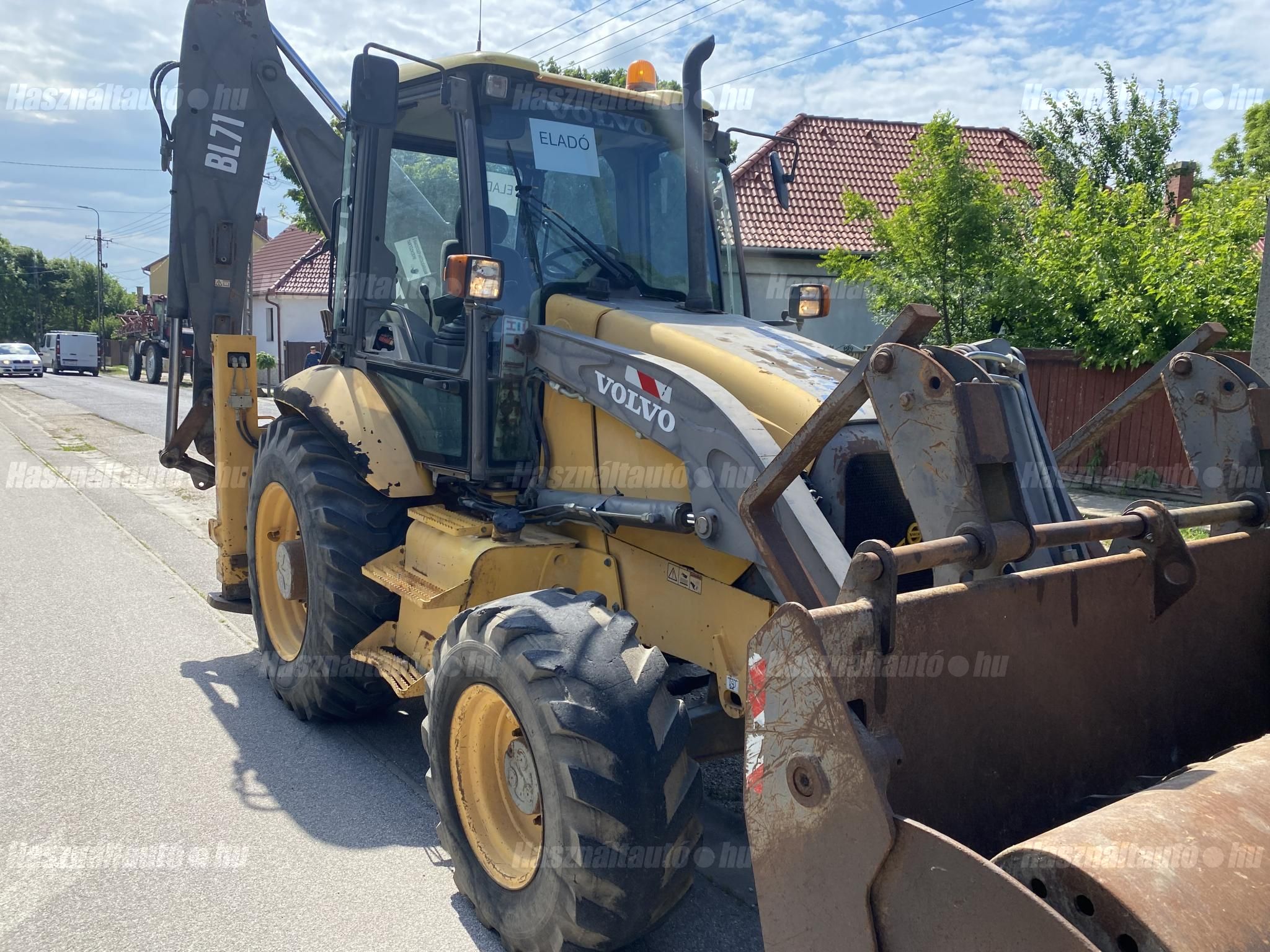 VOLVO 2003/6 - 1