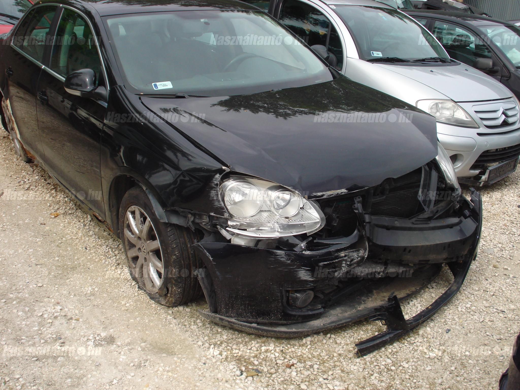 VOLKSWAGEN JETTA 2008/9 - 1