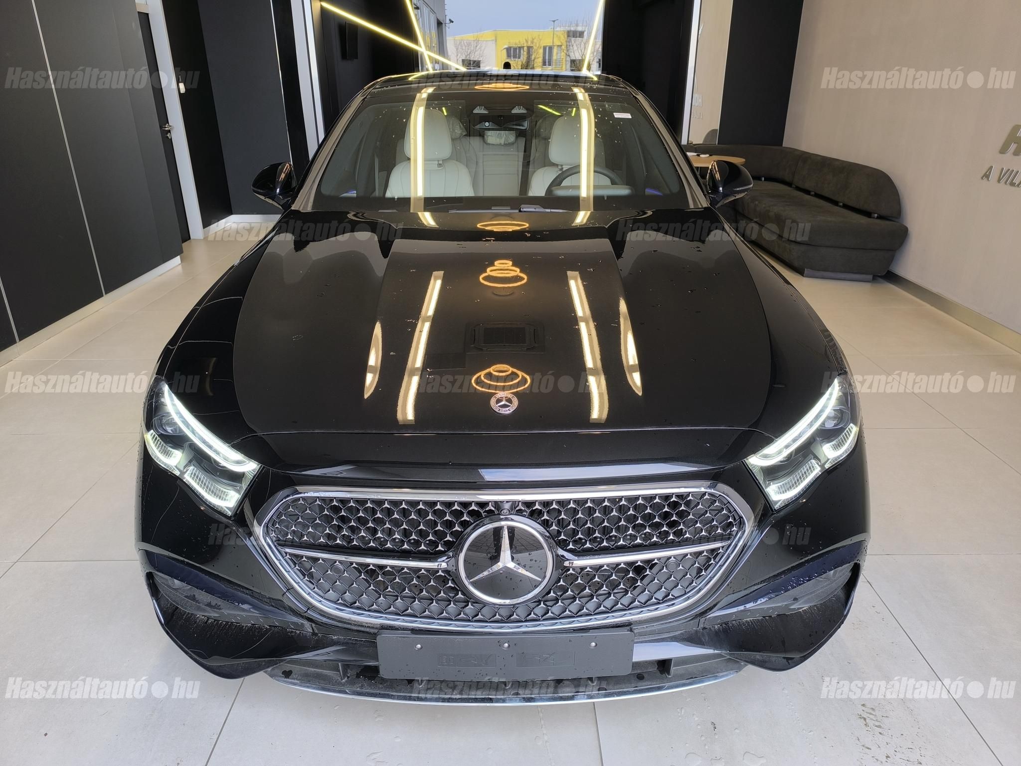 MERCEDES-BENZ E 200 2024/11 - 1