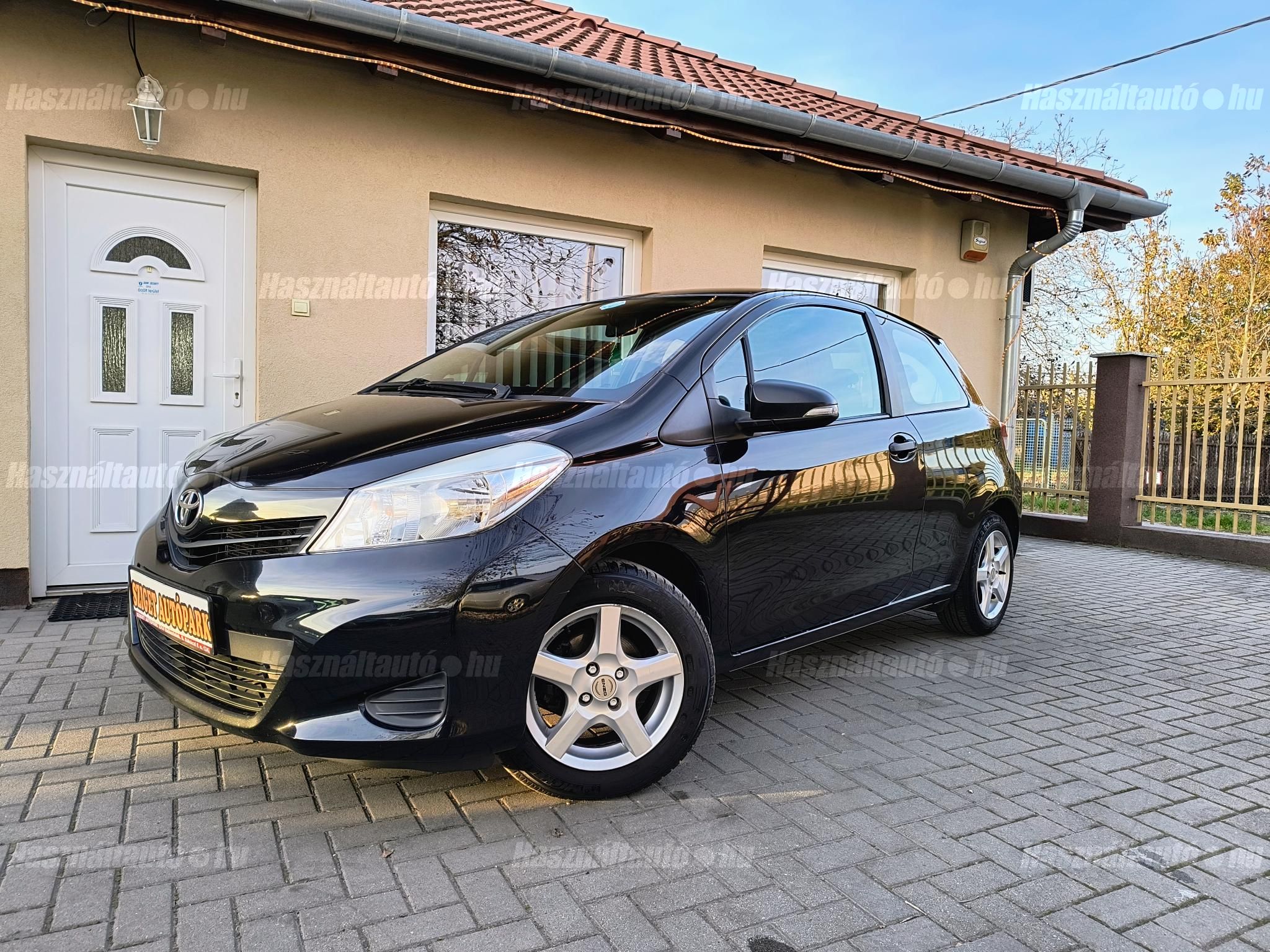 TOYOTA YARIS 2012/5 - 1