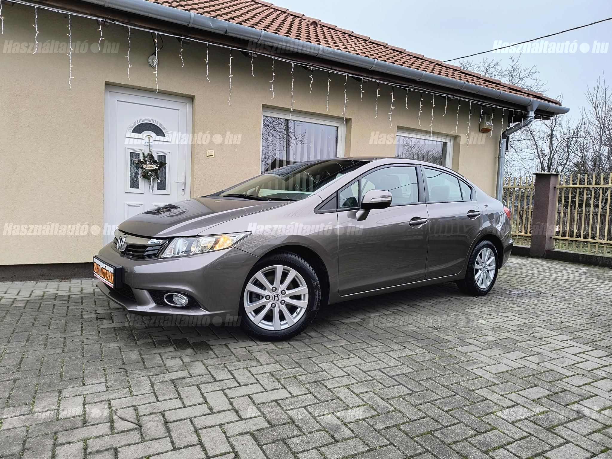 HONDA CIVIC 2013/4 - 1