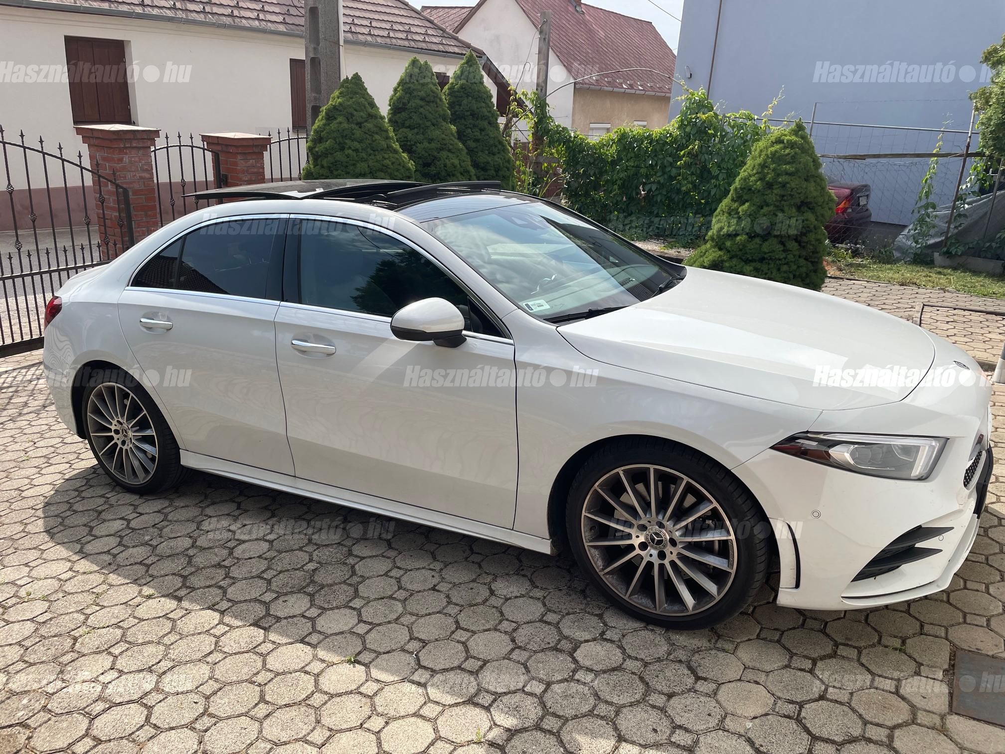 MERCEDES-BENZ A 250 2019/11 - 1