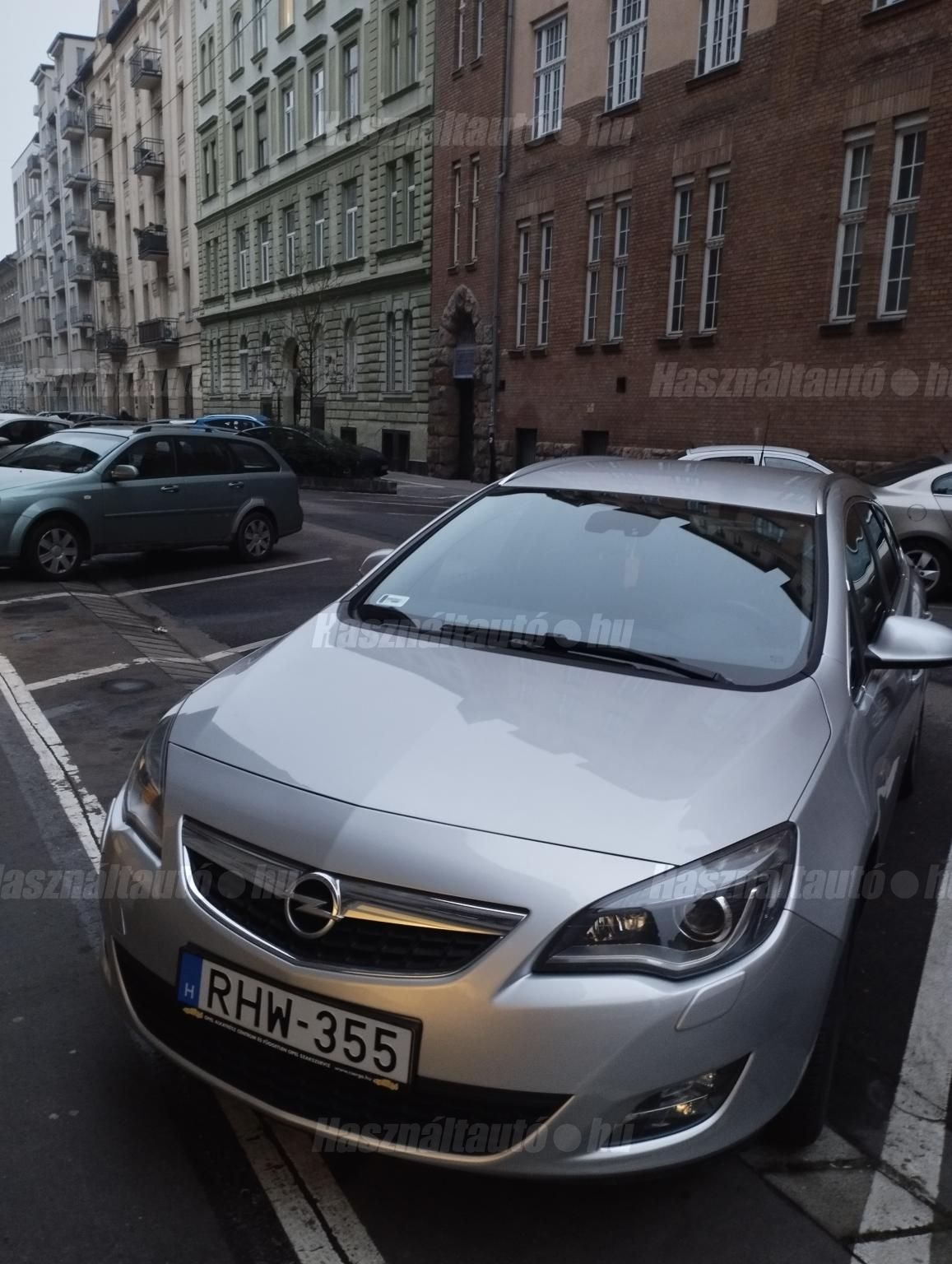 OPEL ASTRA 2012/6 - 1
