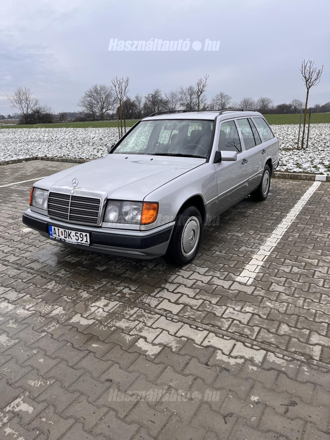 MERCEDES-BENZ W 124 1992/6 - 1