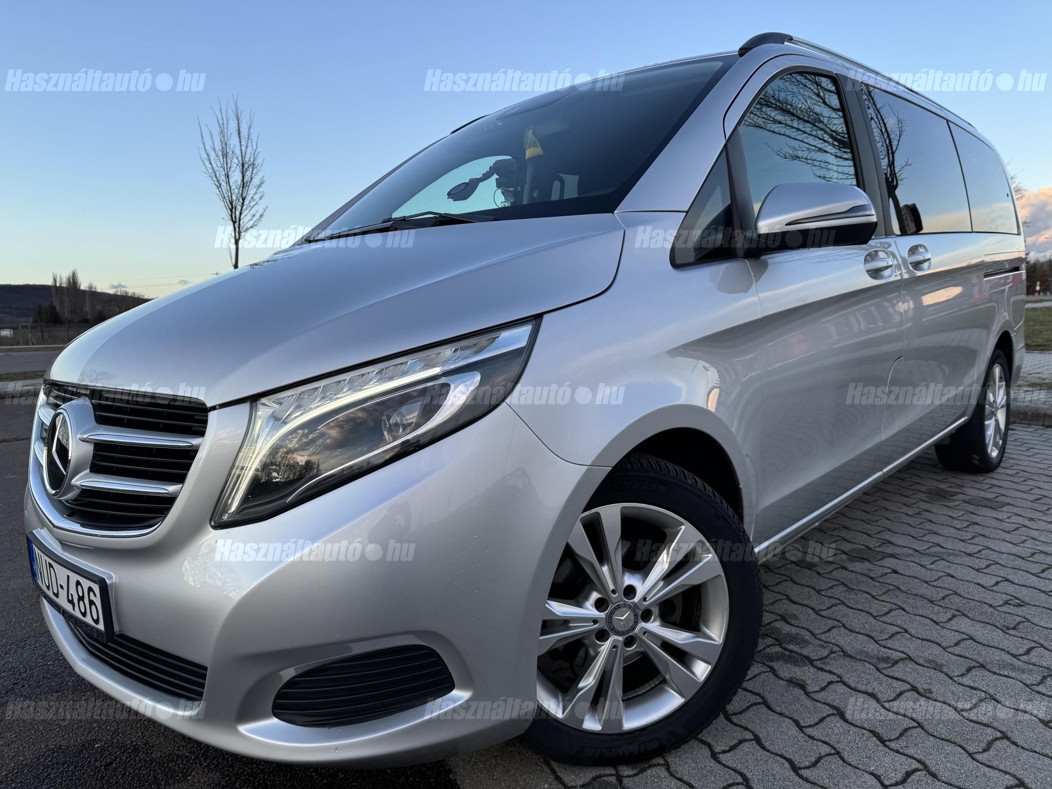 MERCEDES-BENZ V-OSZTÁLY 2016/8 - 1