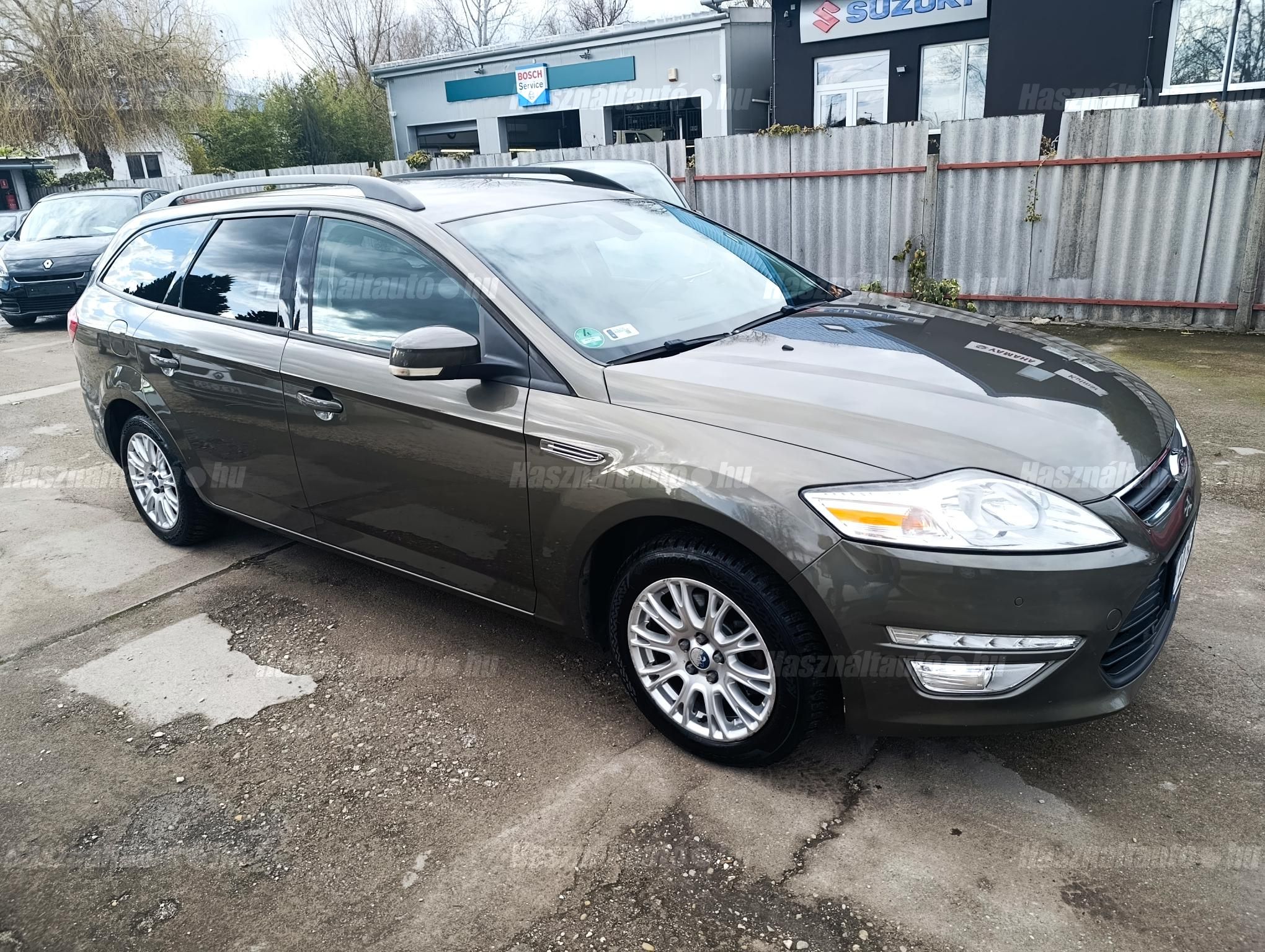 FORD MONDEO 2011/7 - 1