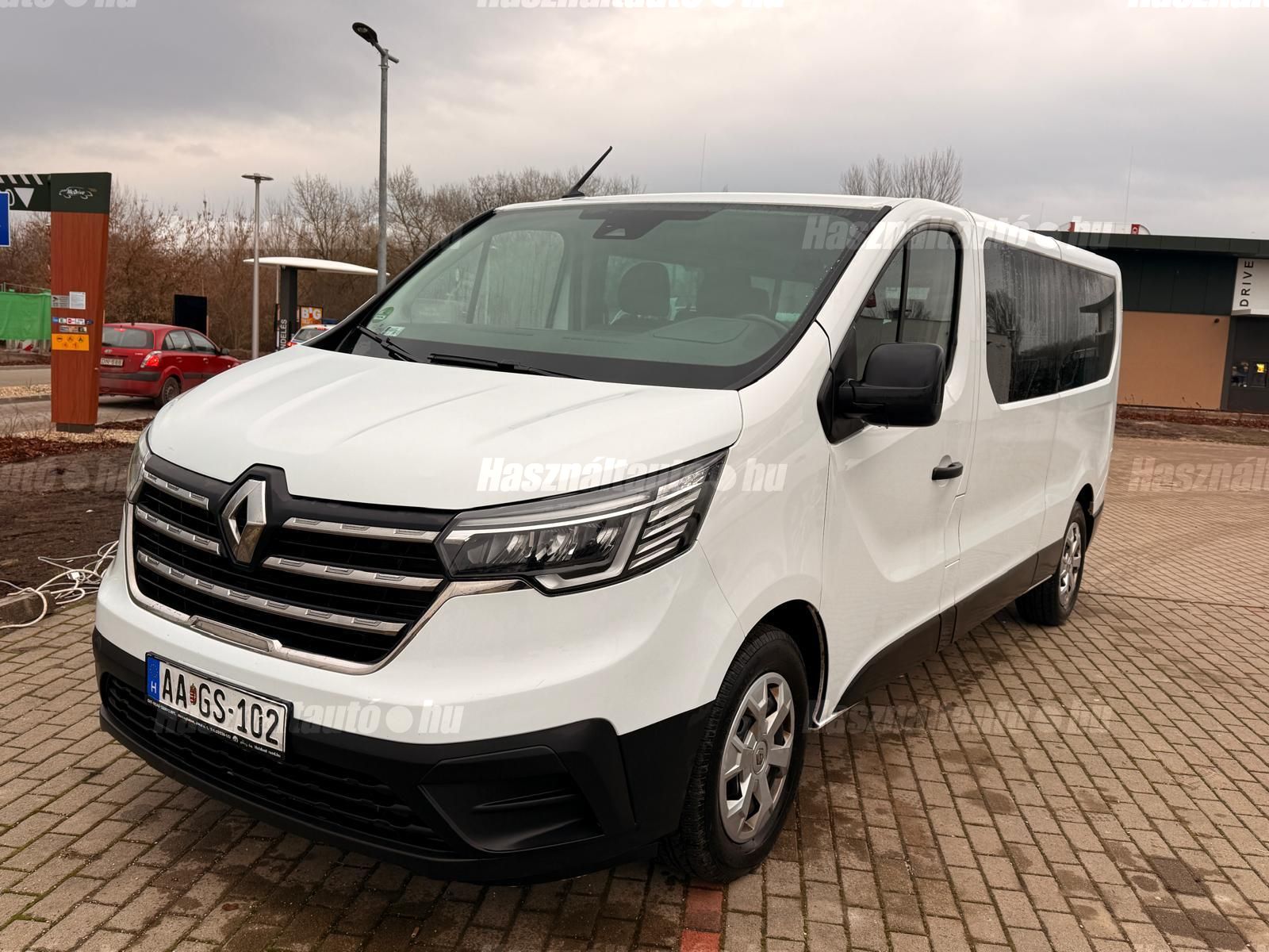RENAULT TRAFIC 2022 - 1